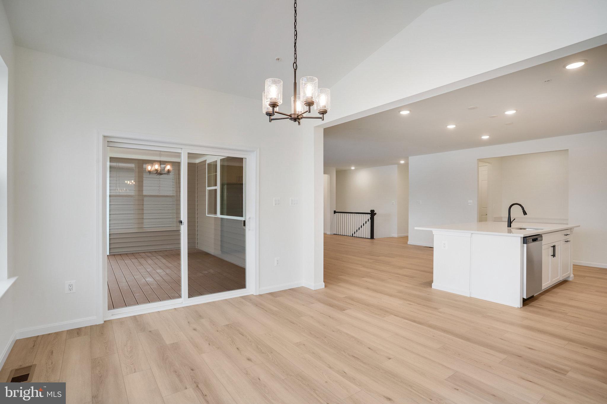 ELMWOOD FARM - Residential