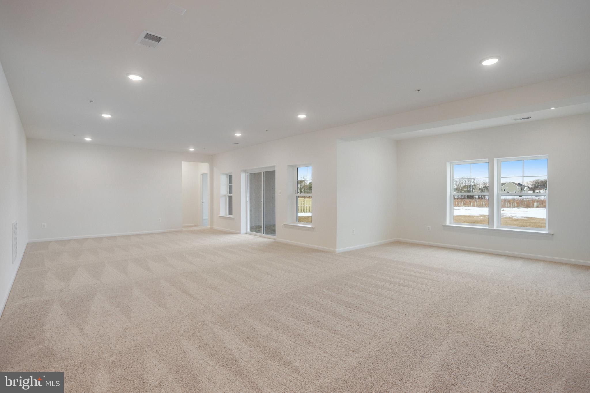 ELMWOOD FARM - Residential