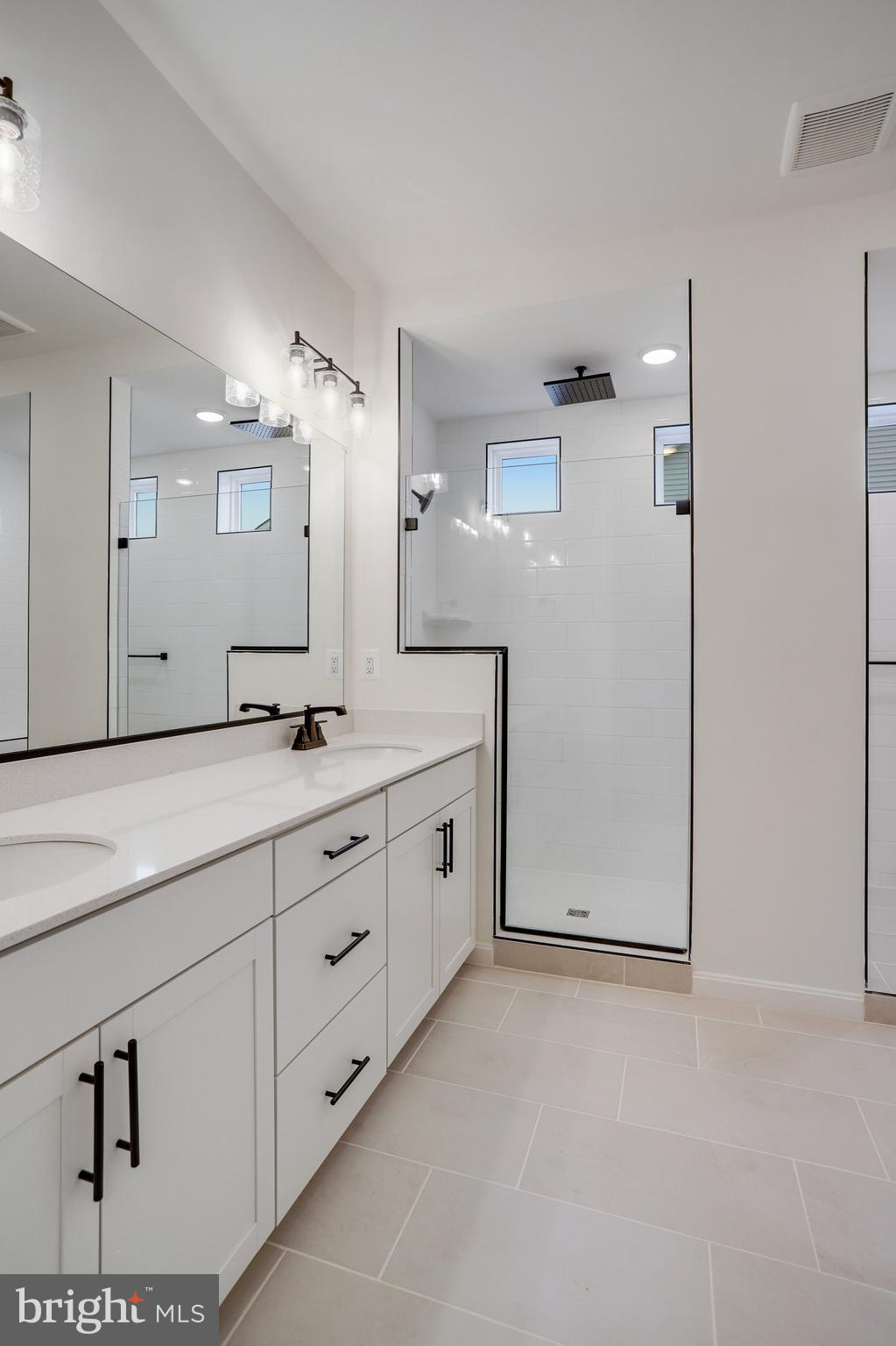 ELMWOOD FARM - Residential