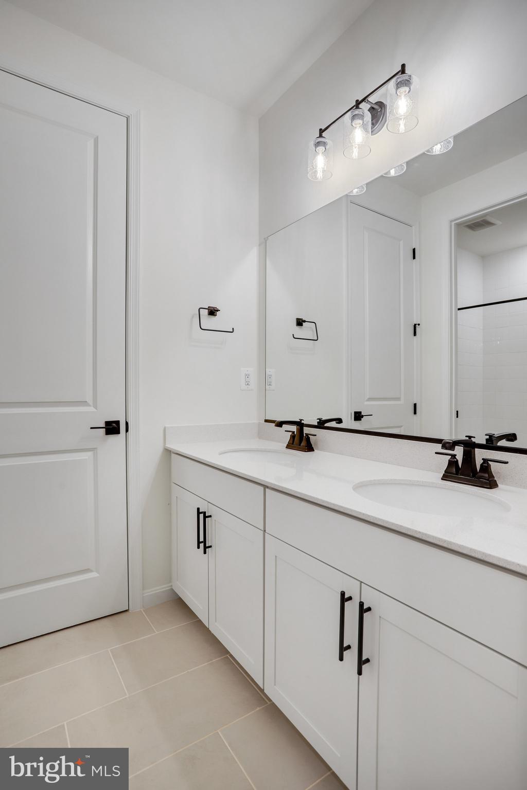 ELMWOOD FARM - Residential