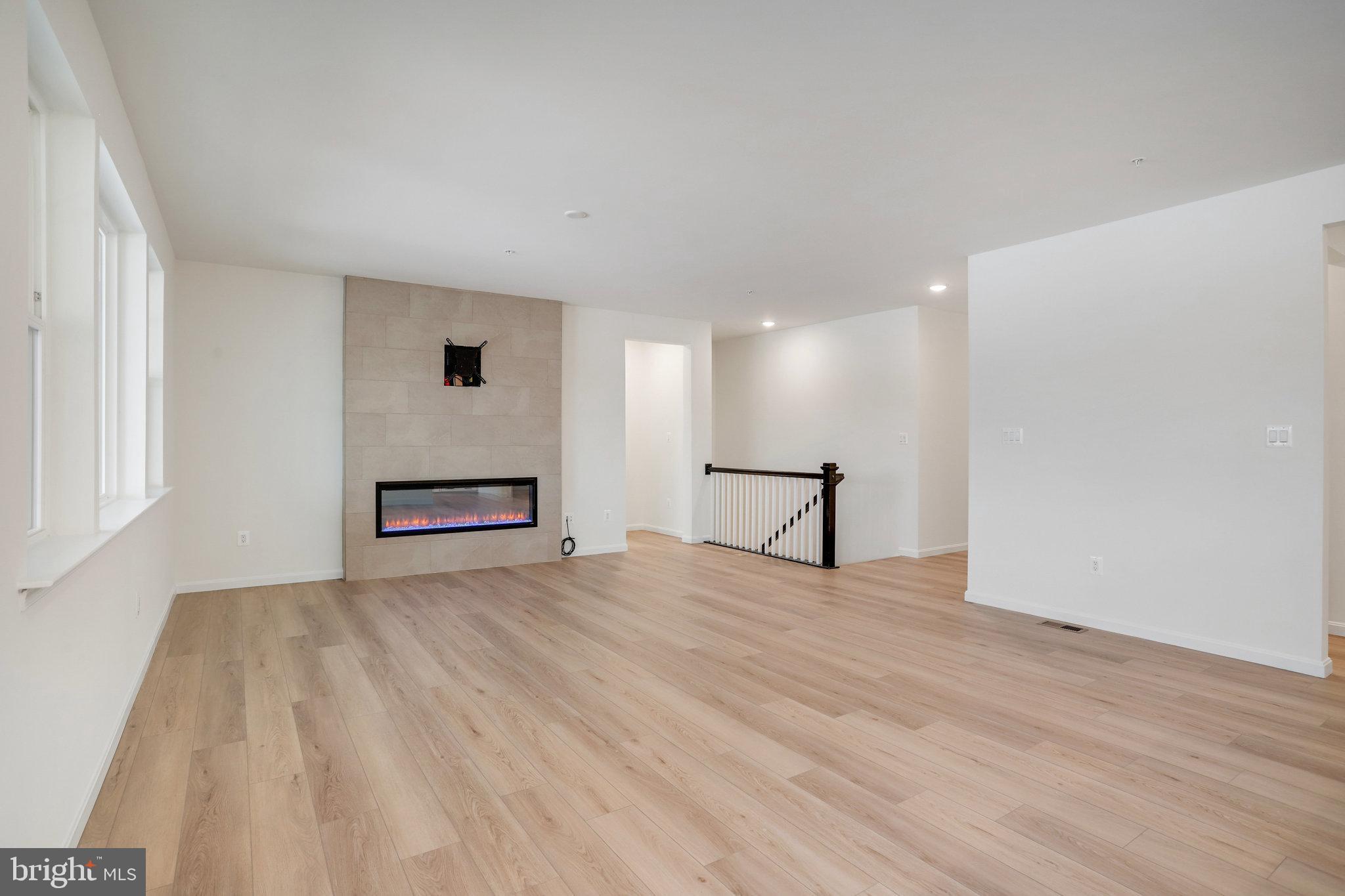 ELMWOOD FARM - Residential