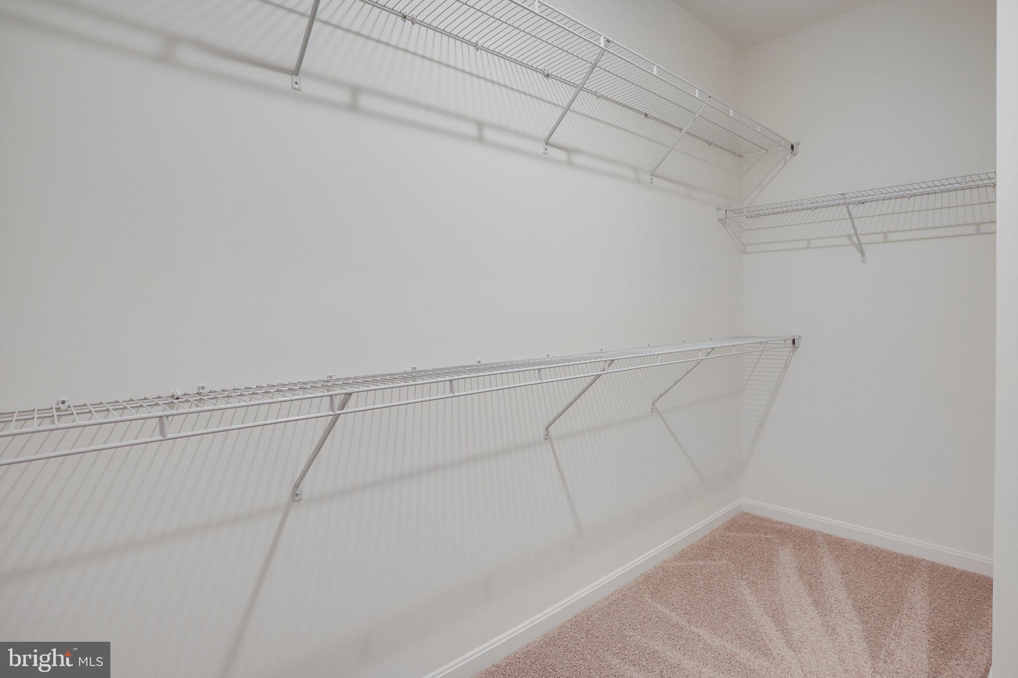 ELMWOOD FARM - Residential