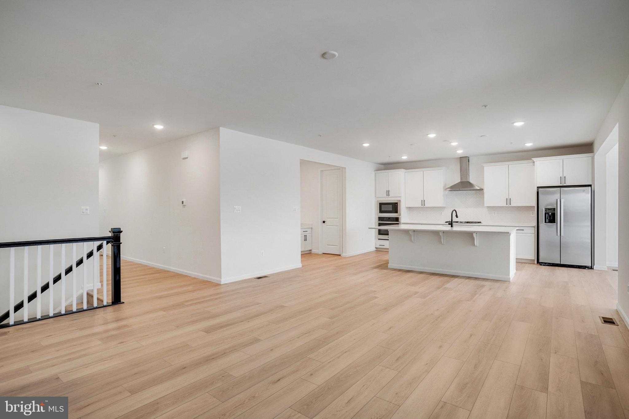 ELMWOOD FARM - Residential