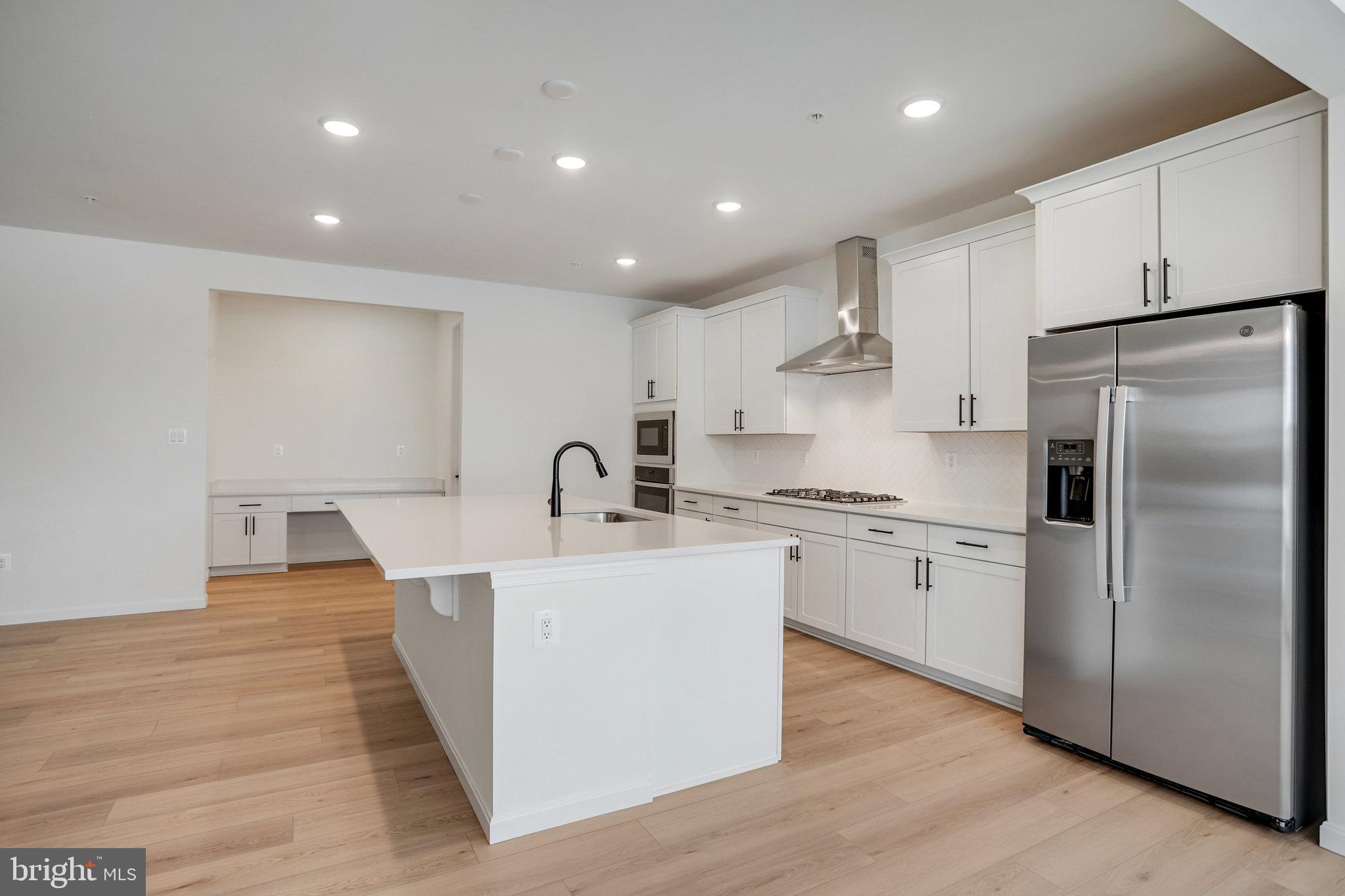 ELMWOOD FARM - Residential