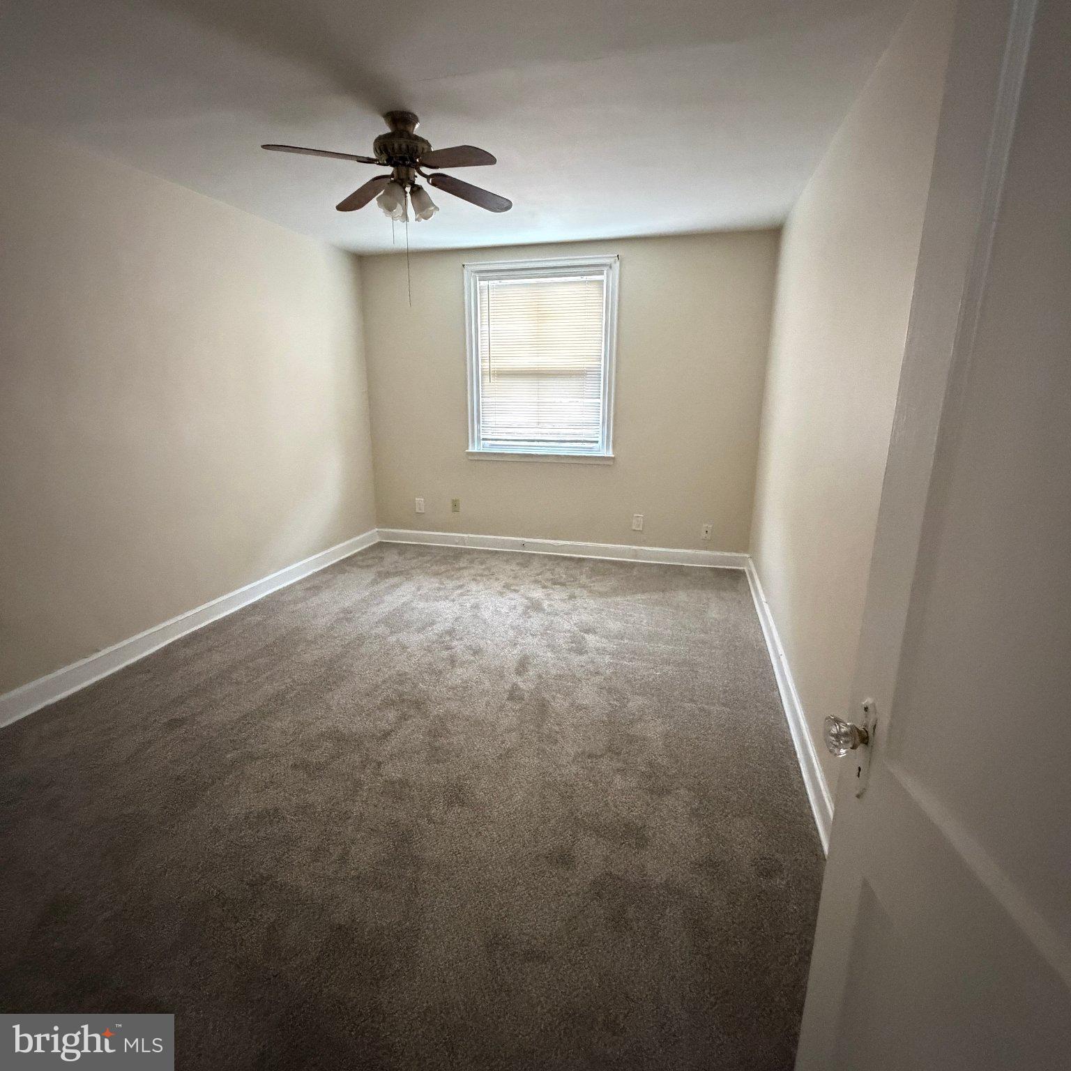 1320 W NEDRO AVENUE