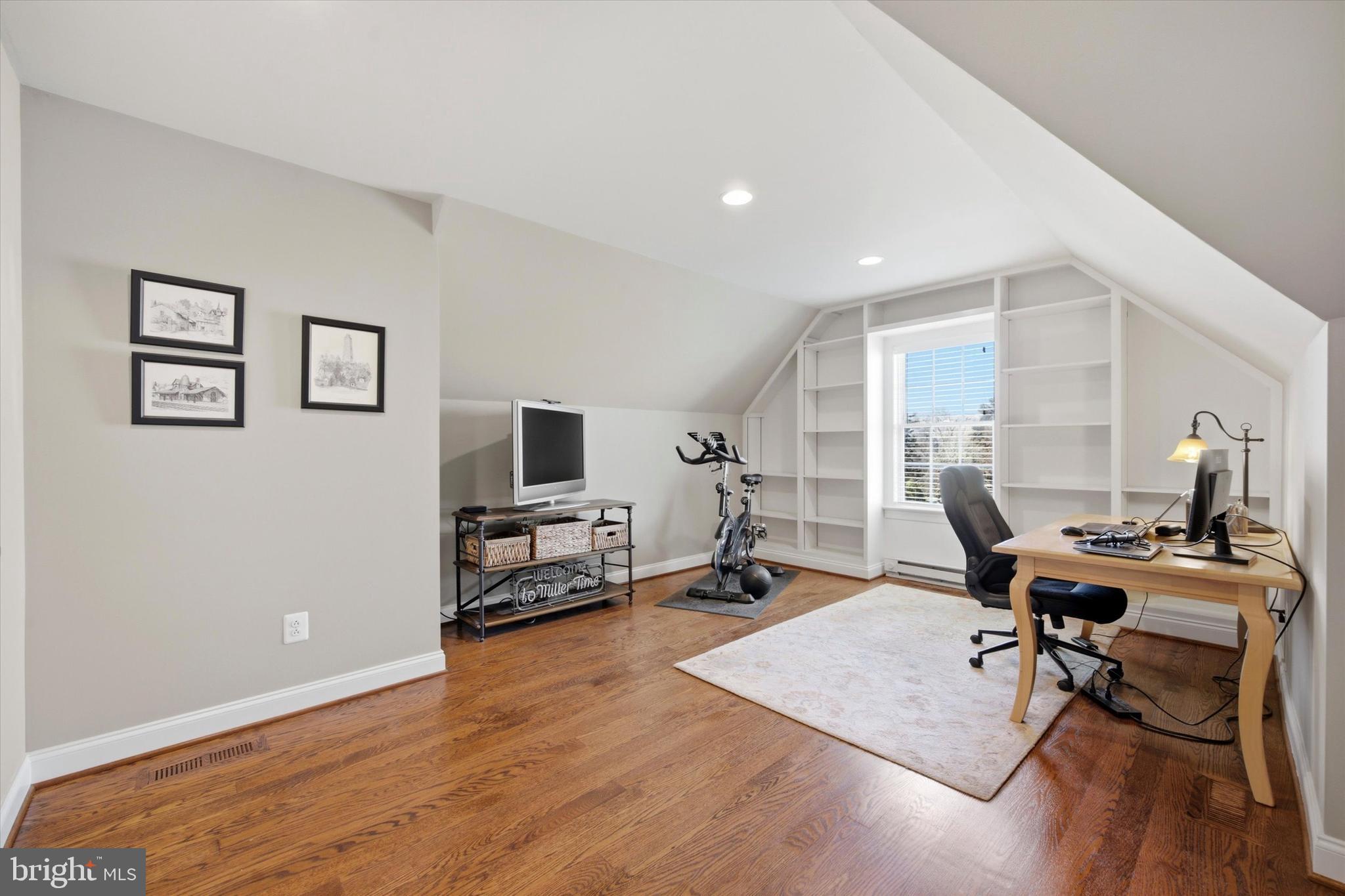 DORCHESTER PLACE - Residential