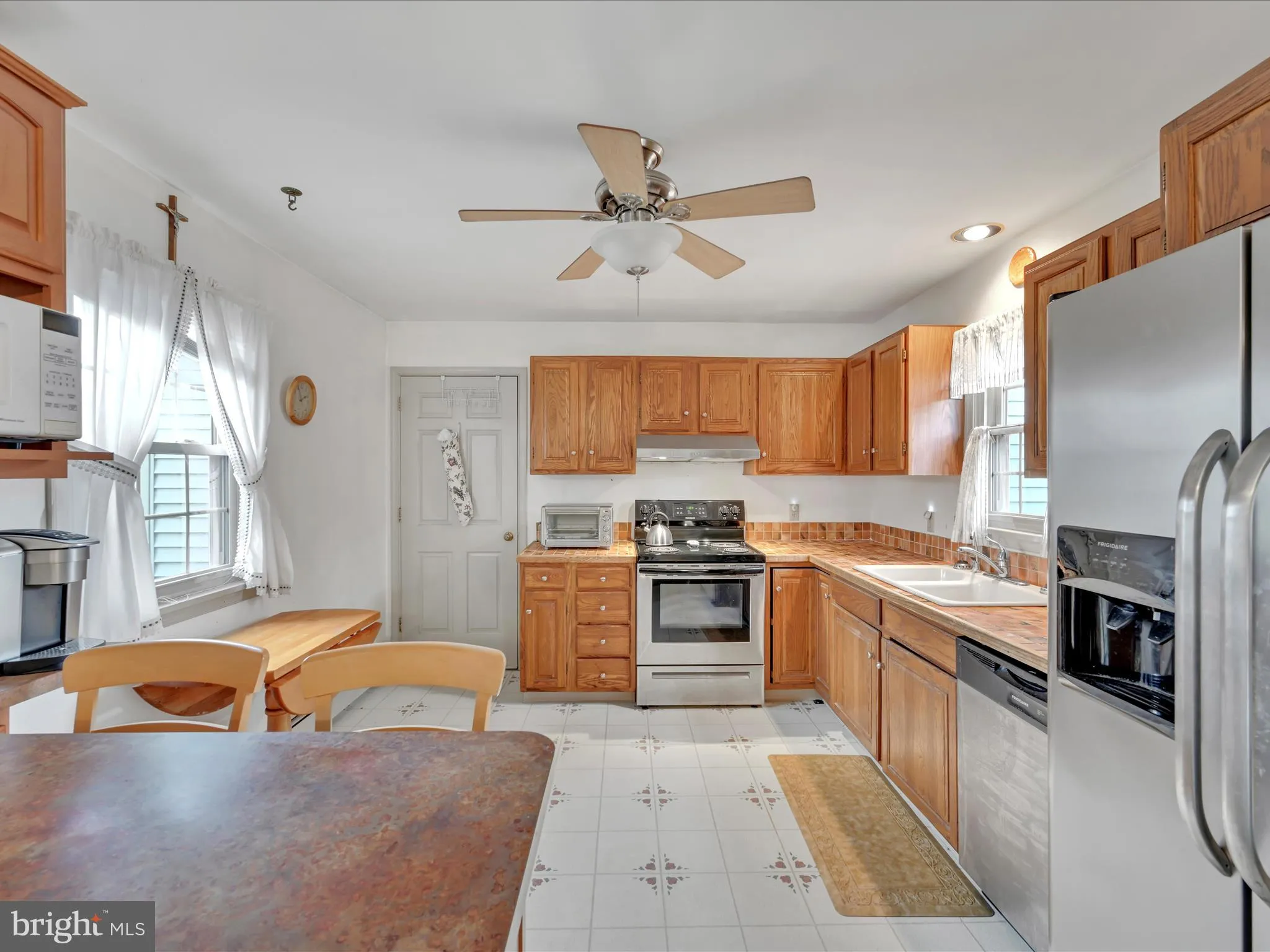 Denver, Pennsylvania 17517, United States, 3 Bedrooms Bedrooms, ,3 BathroomsBathrooms,Residential,Coming Soon,97888