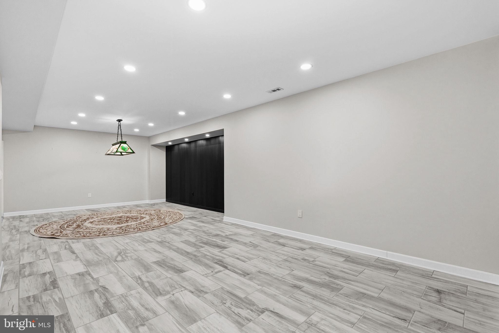 WRIGHT FARM - Residential