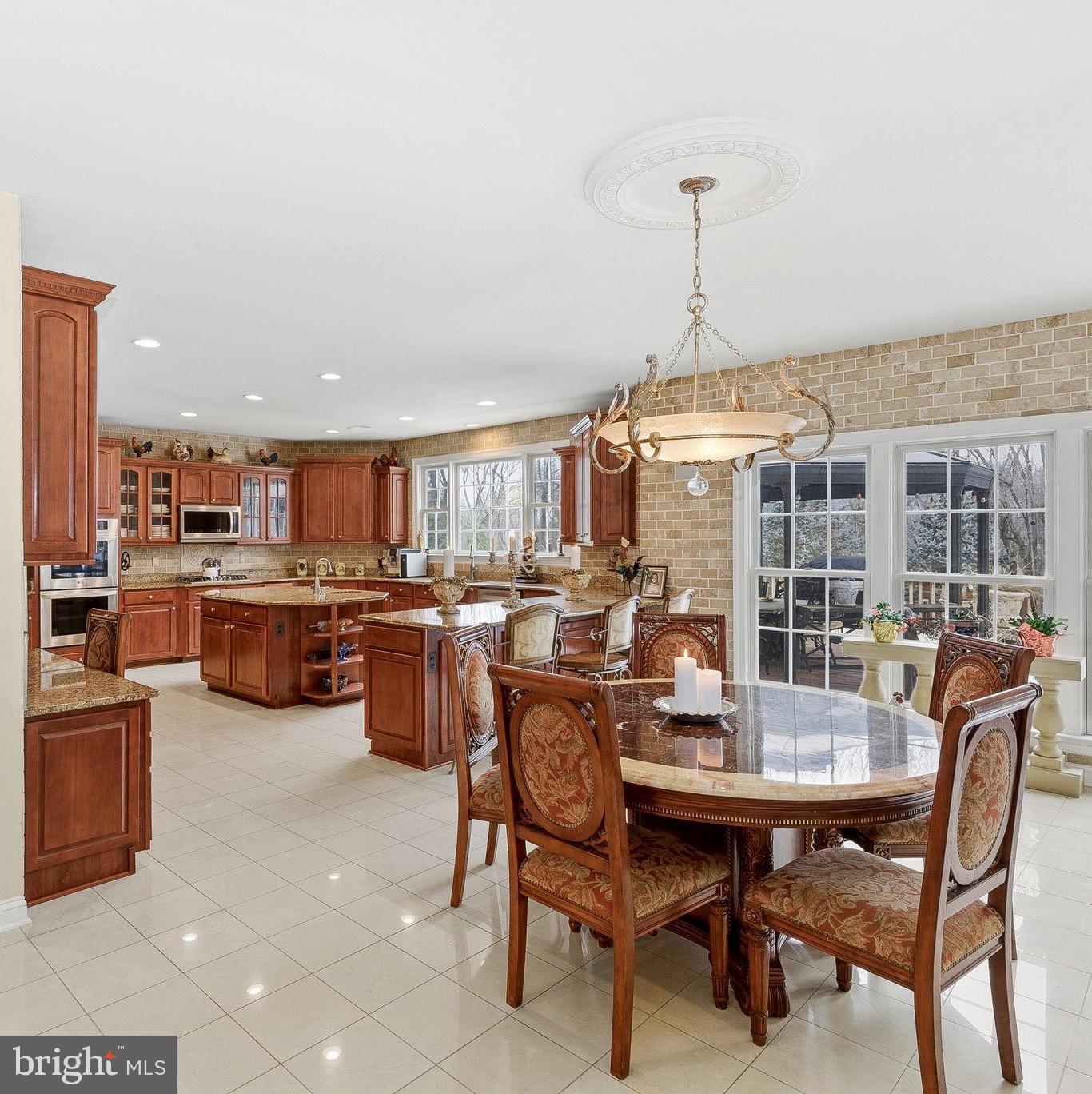 WRIGHT FARM - Residential