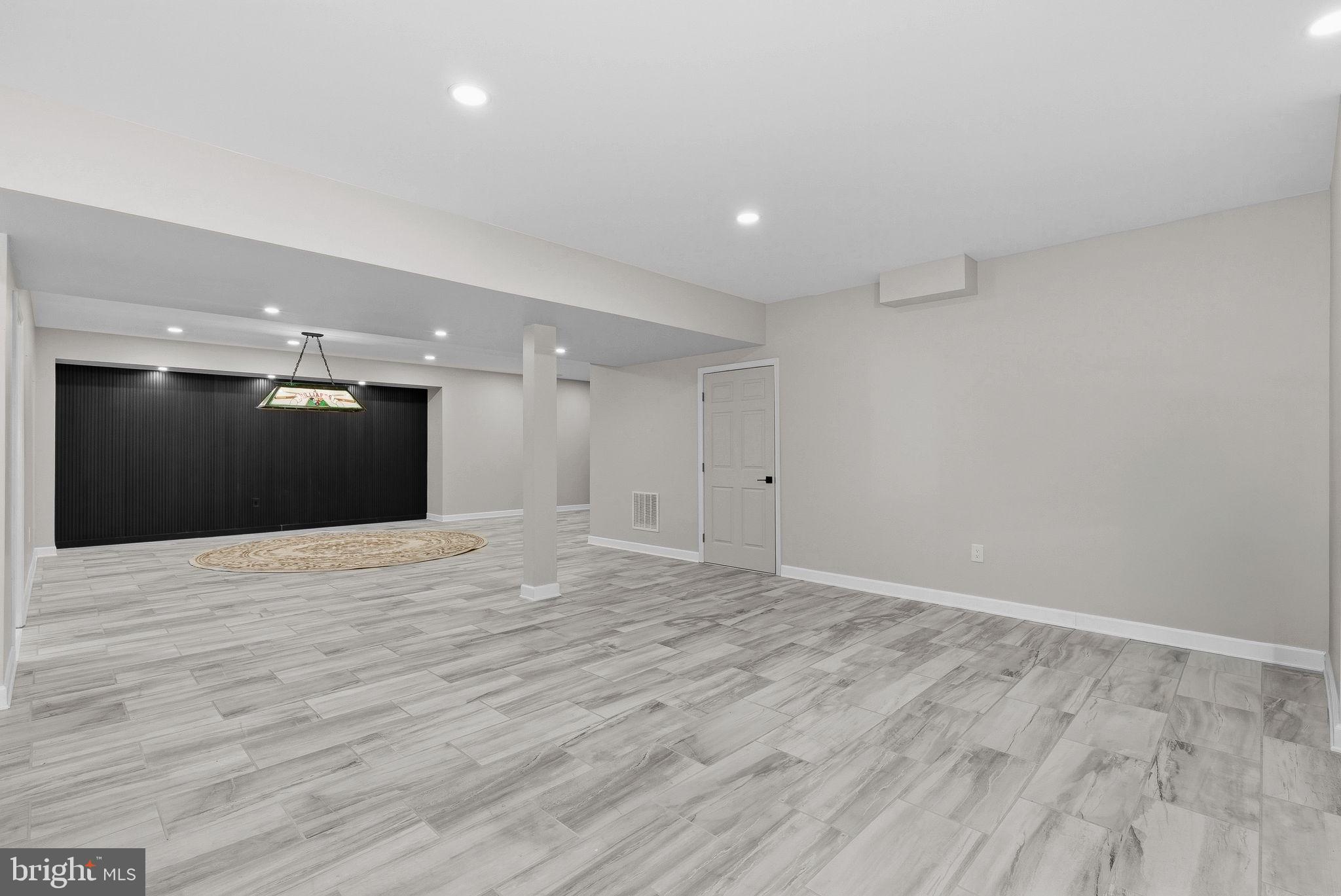 WRIGHT FARM - Residential