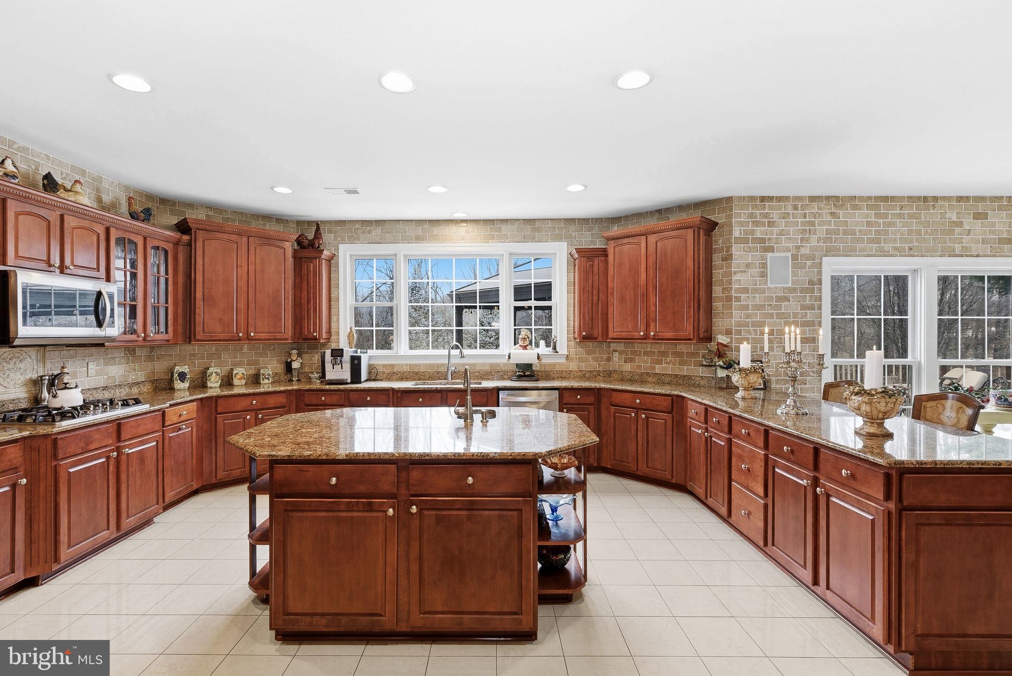 WRIGHT FARM - Residential