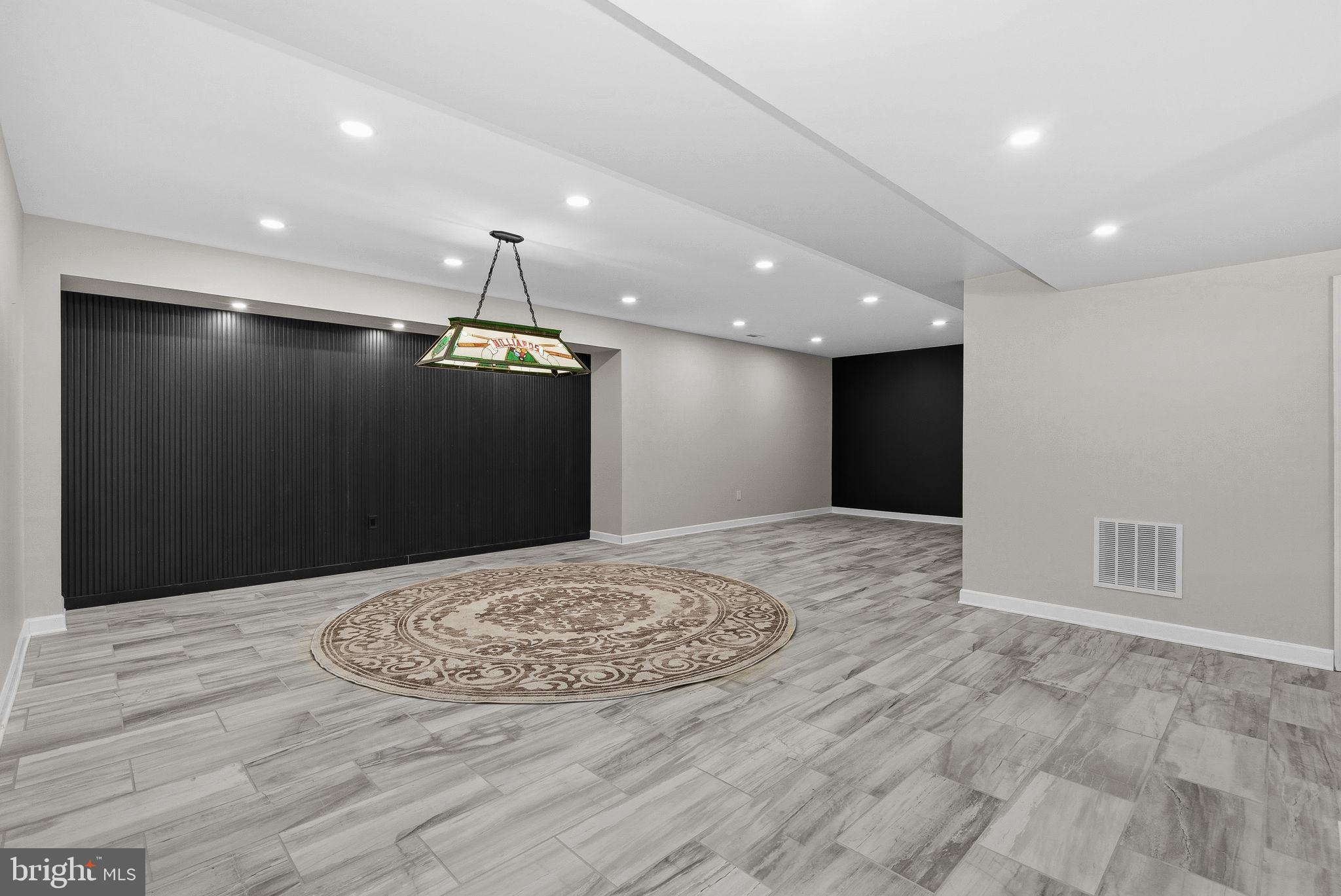 WRIGHT FARM - Residential