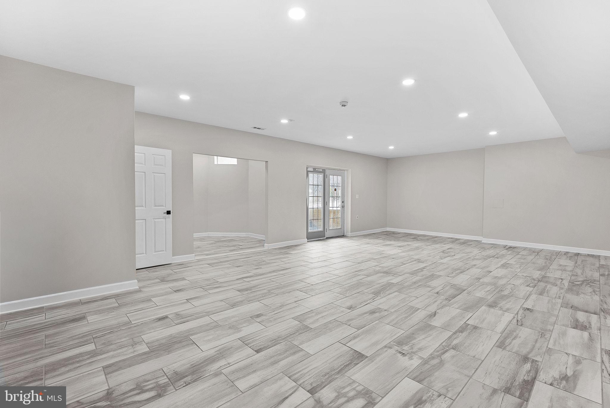 WRIGHT FARM - Residential