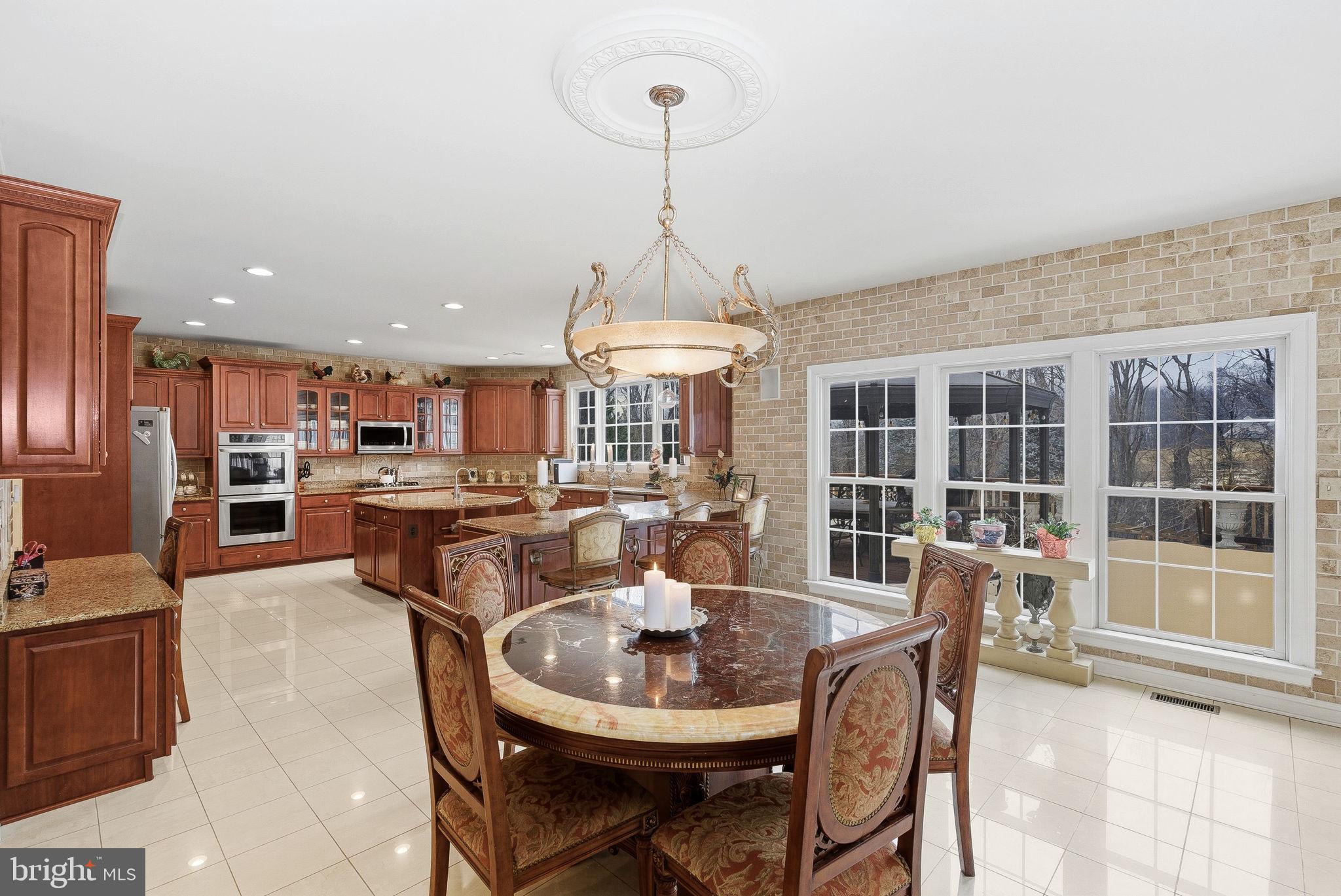 WRIGHT FARM - Residential