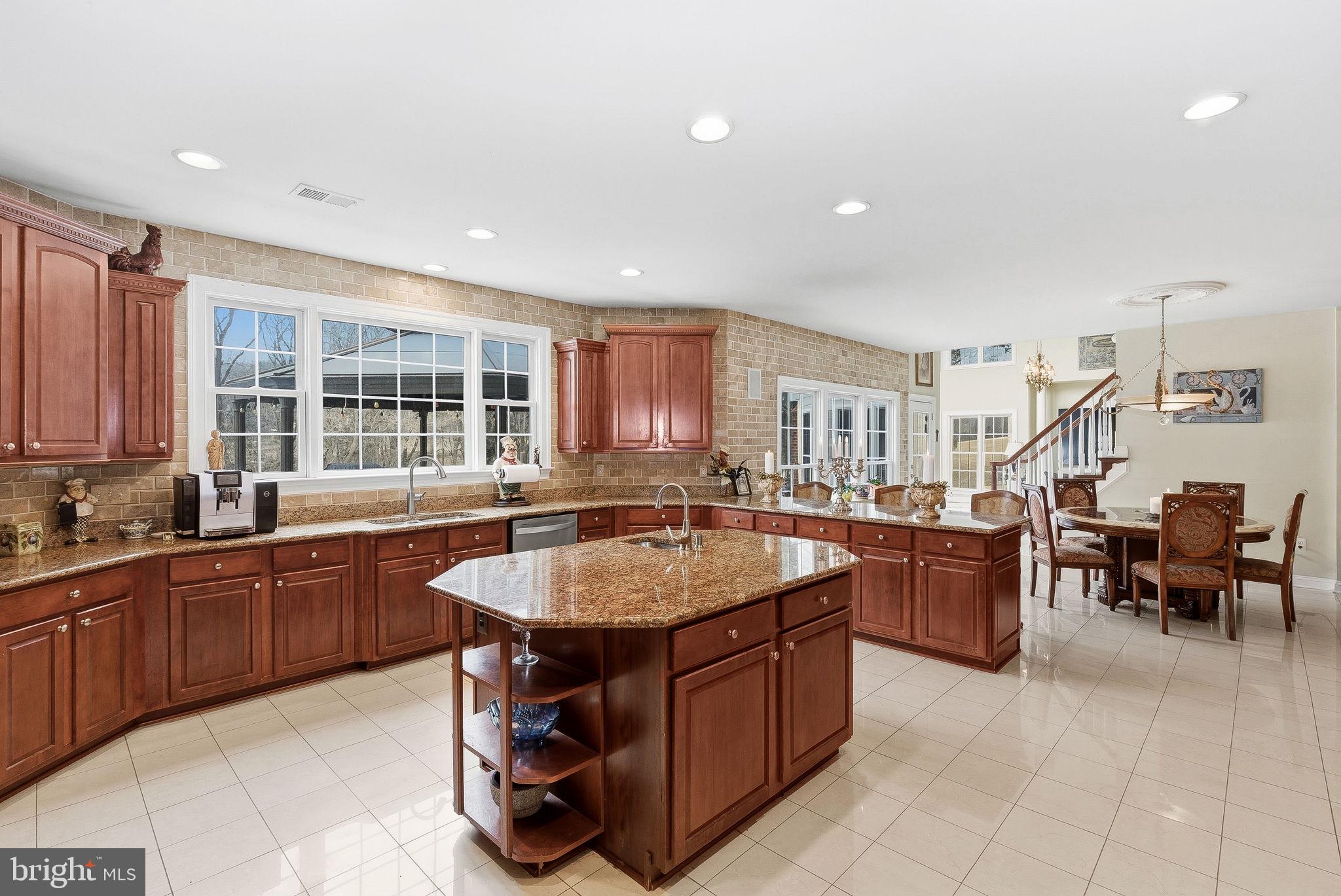 WRIGHT FARM - Residential