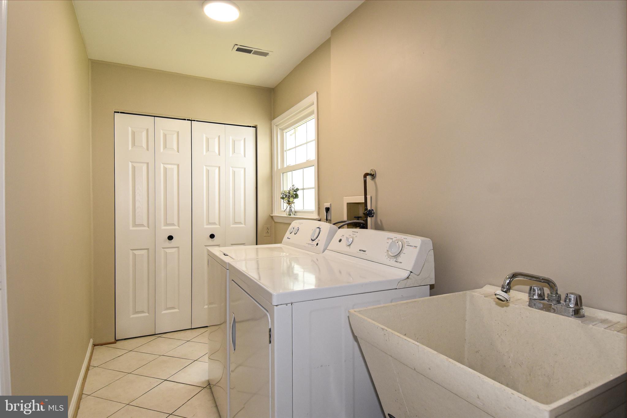 HERITAGE HARBOUR - Residential