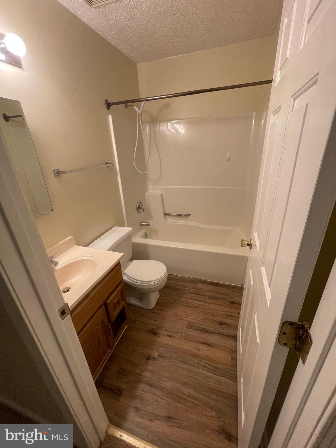 FOUNTAIN GLEN - Residential Lease