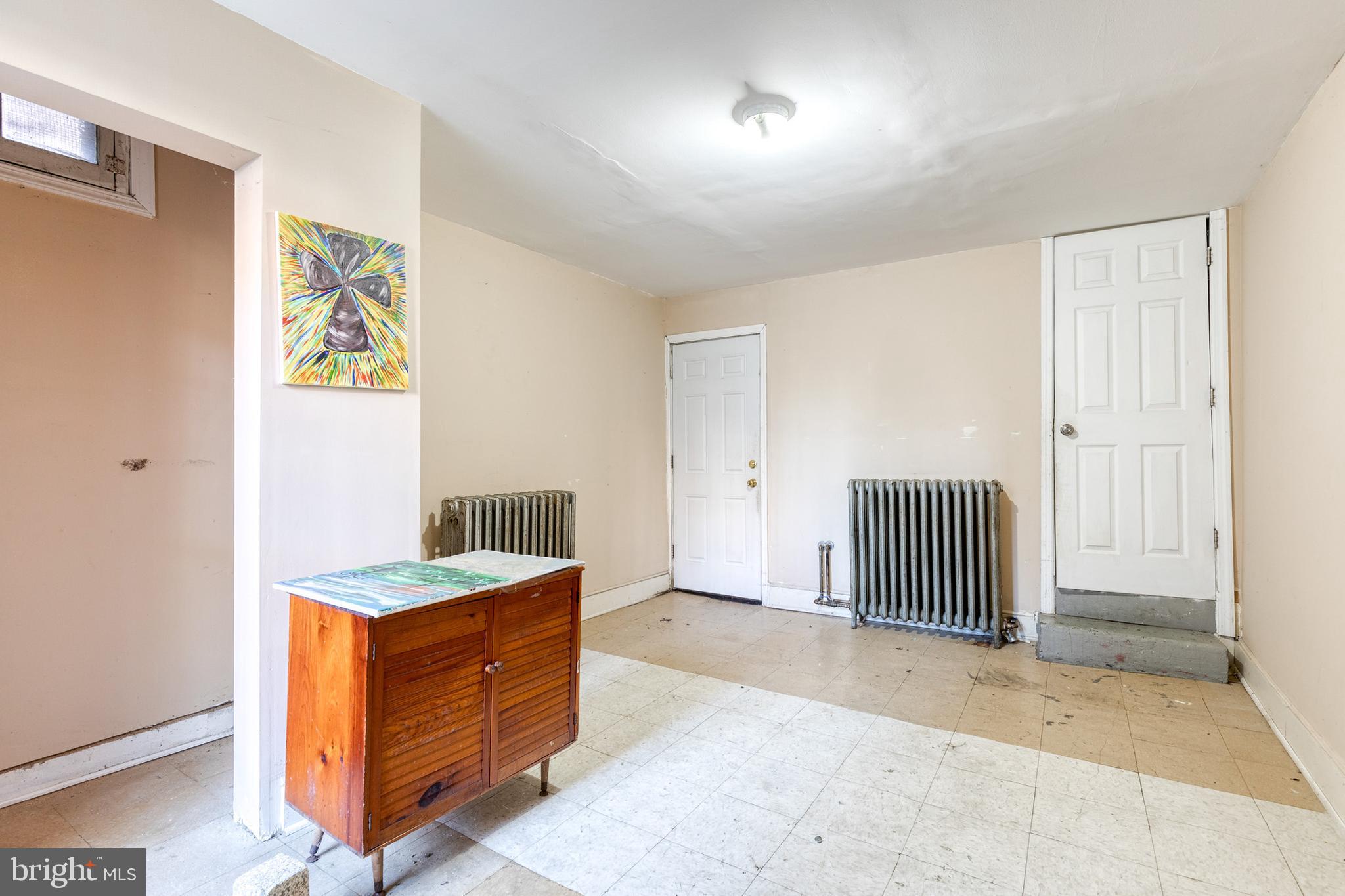 MILL HILL - Residential