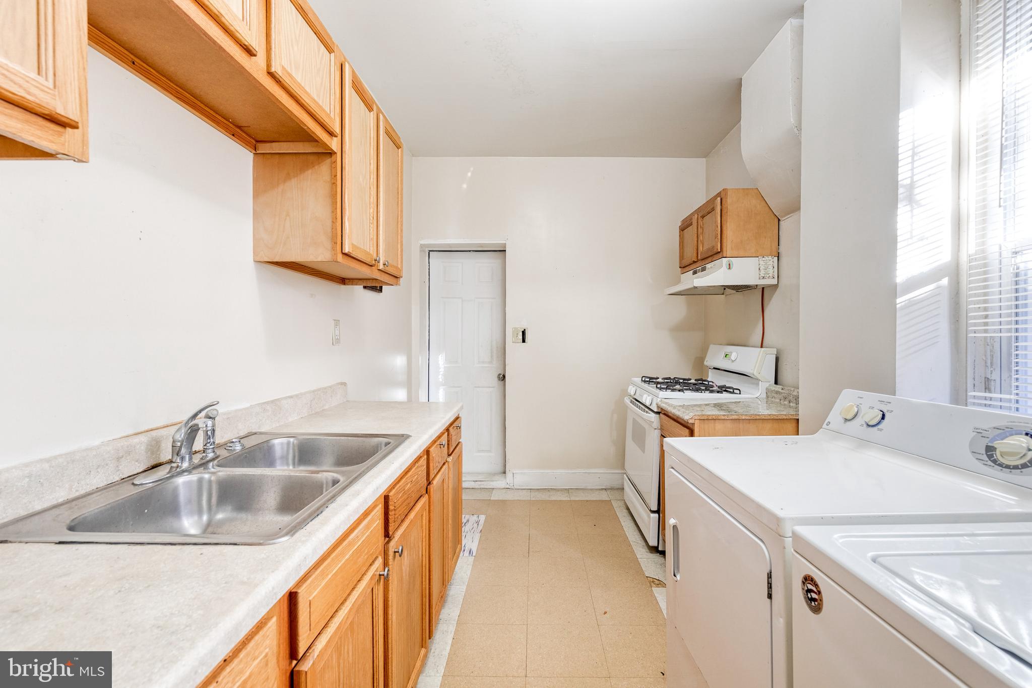 MILL HILL - Residential