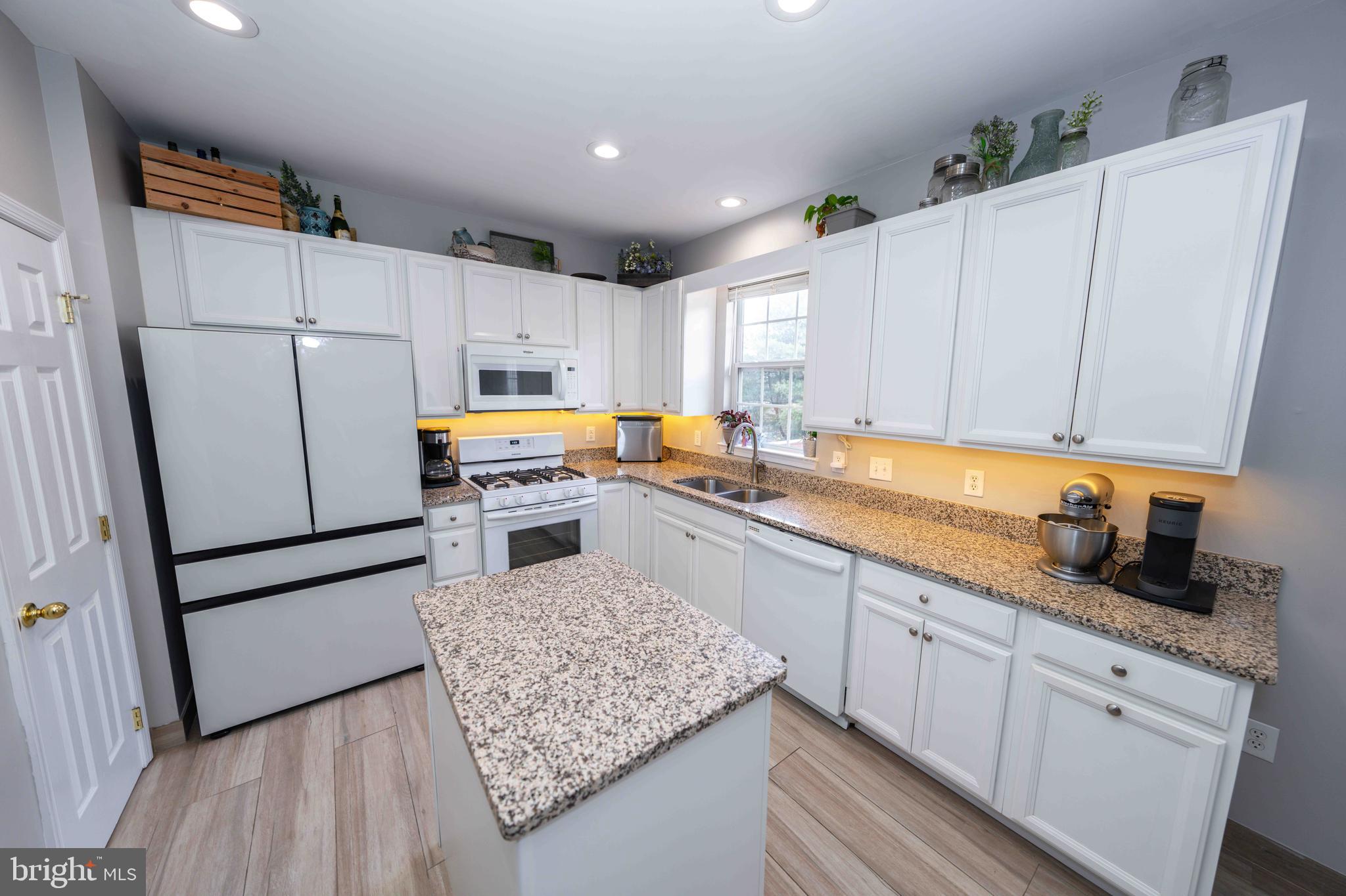 VILLAGES AT SAYBROOKE - Residential