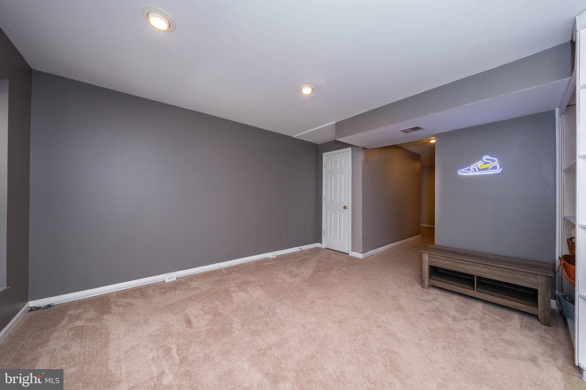 VILLAGES AT SAYBROOKE - Residential