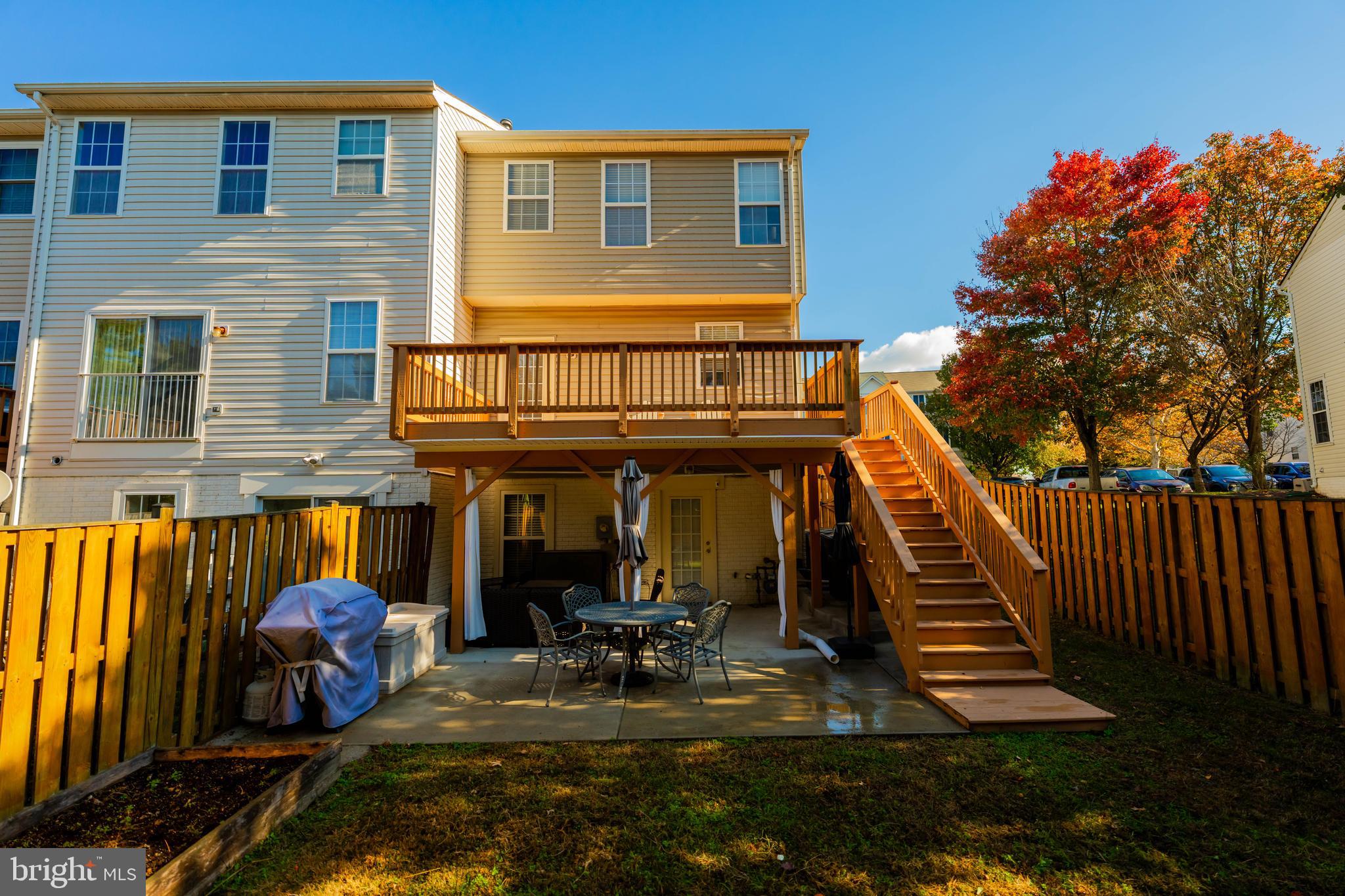 12048 ELLIOTS OAK PLACE