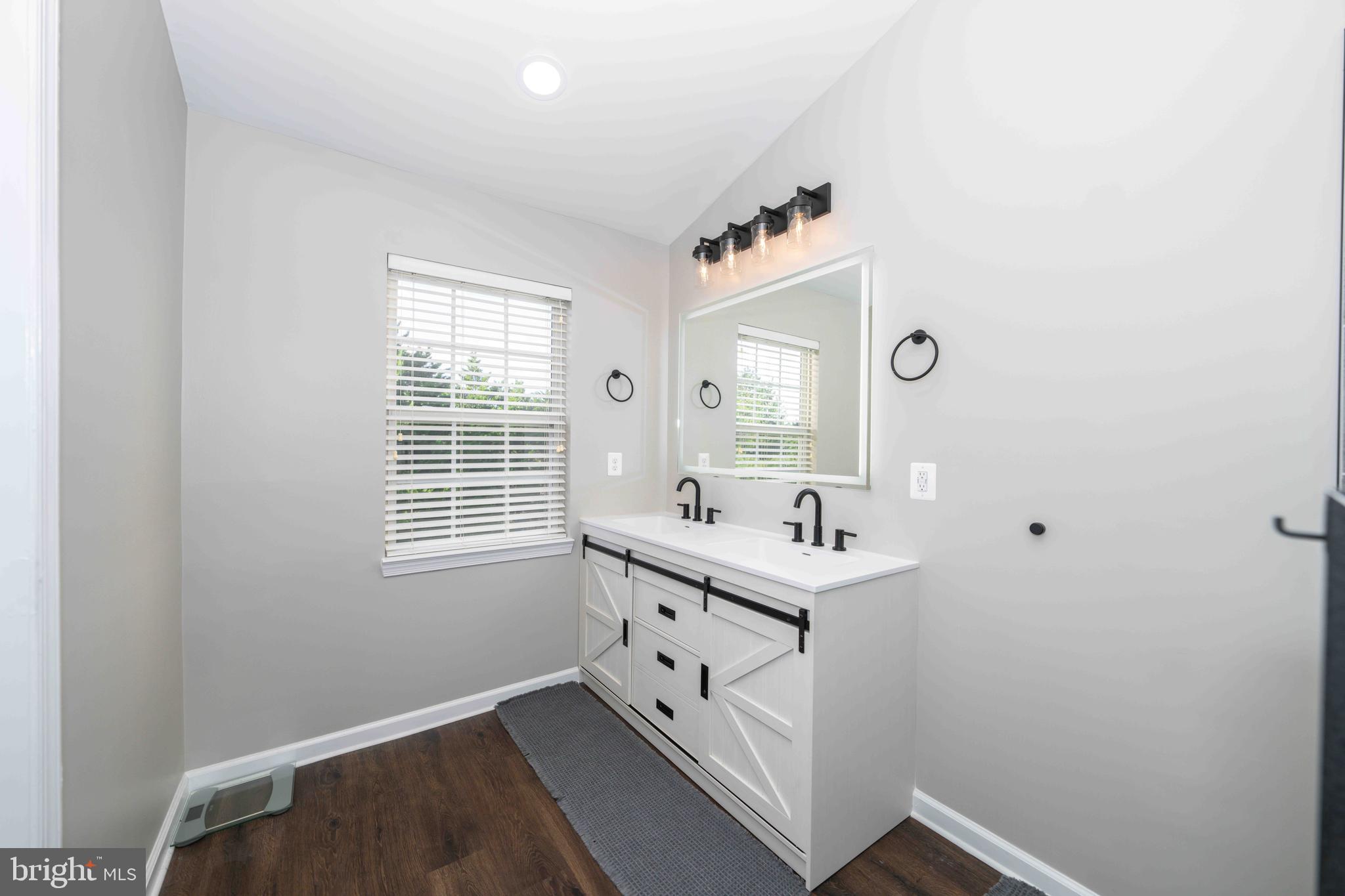 VILLAGES AT SAYBROOKE - Residential