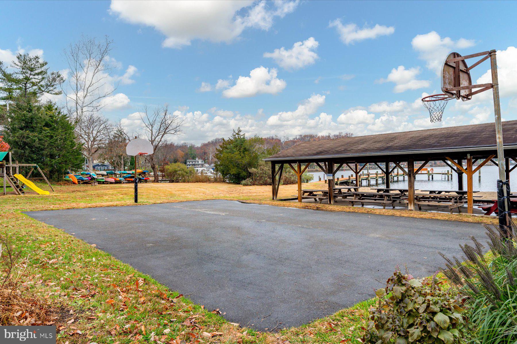 PALISADES ON THE SEVERN - Residential