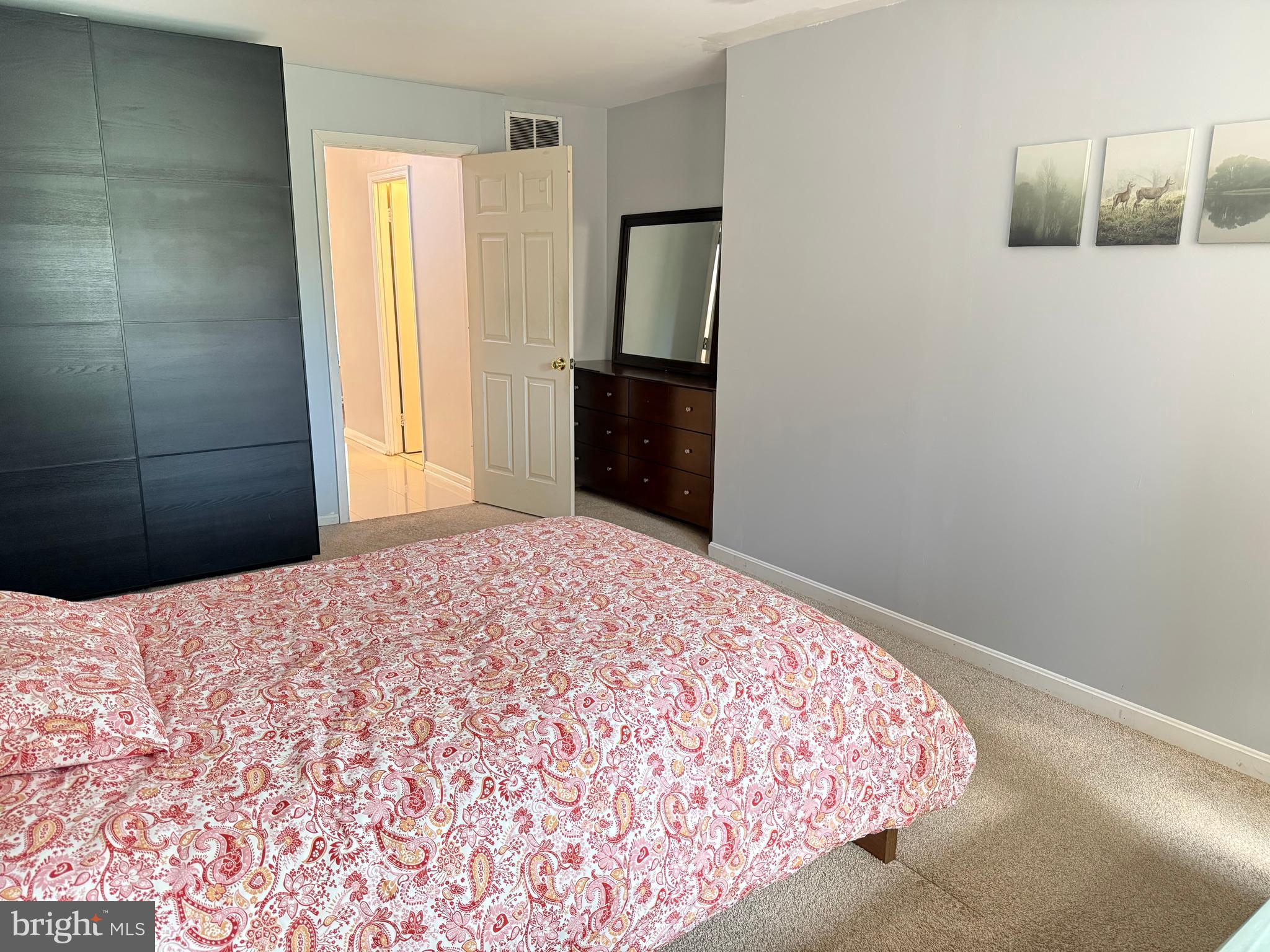 COLLEGE PARK - Residential