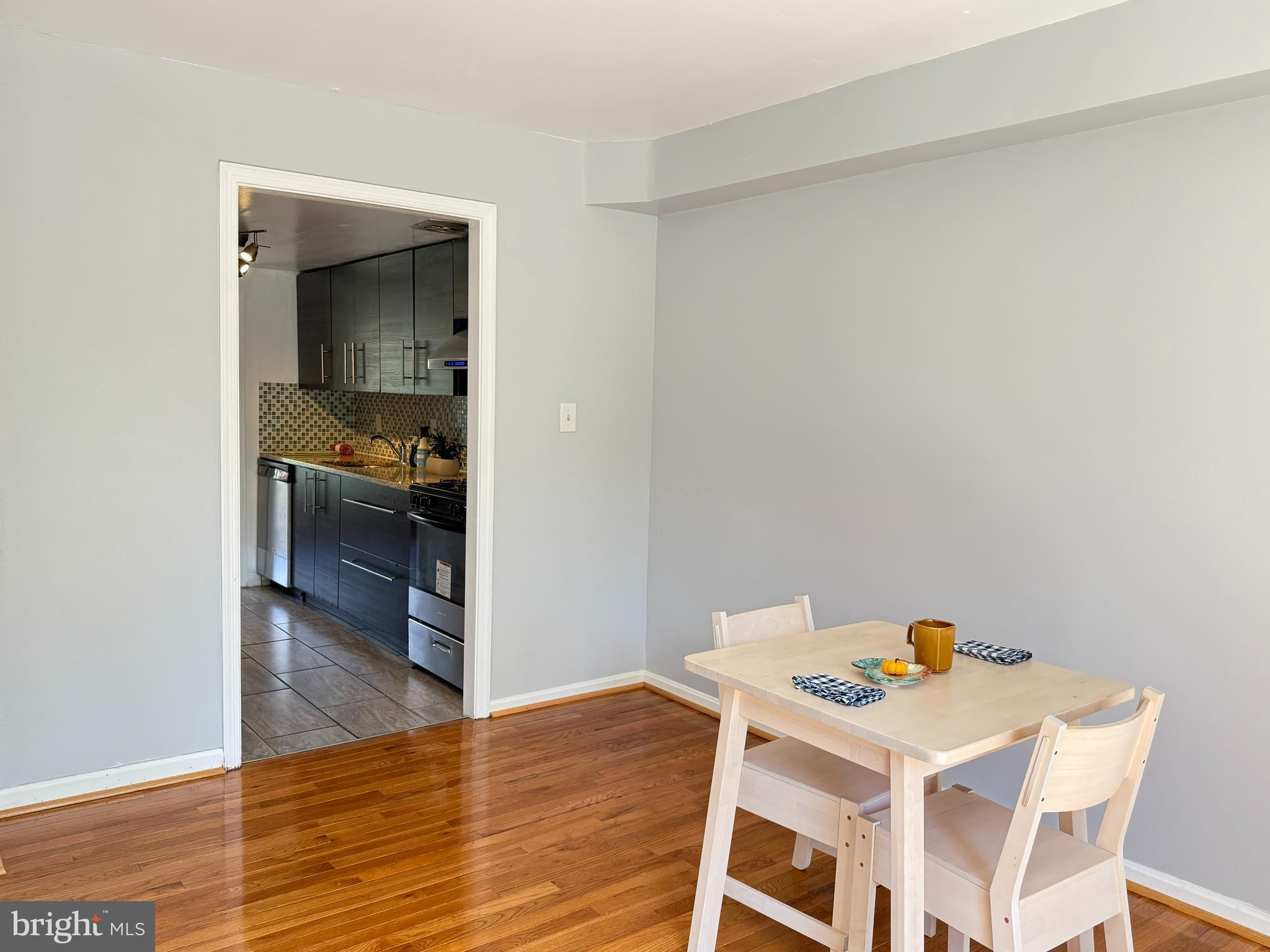 COLLEGE PARK - Residential