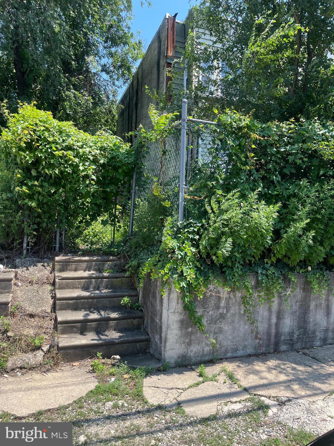 LOT IS BEING SOLD AS-IS
Welcome to 5253 N 10th St.
This vacant lot offers a prime opportunity for a residential build in a growing area of Philadelphia. Whether you're a seasoned investor looking to expand your real estate portfolio or a developer ready for your next project, this lot has endless potential.
Zoned for residential use
Conveniently located near schools, public transportation, and local amenities
Surrounded by new construction and redevelopment projects
Don't miss your chance to turn this blank canvas into your next success story.
📞 Ready to build? Schedule your showing today!