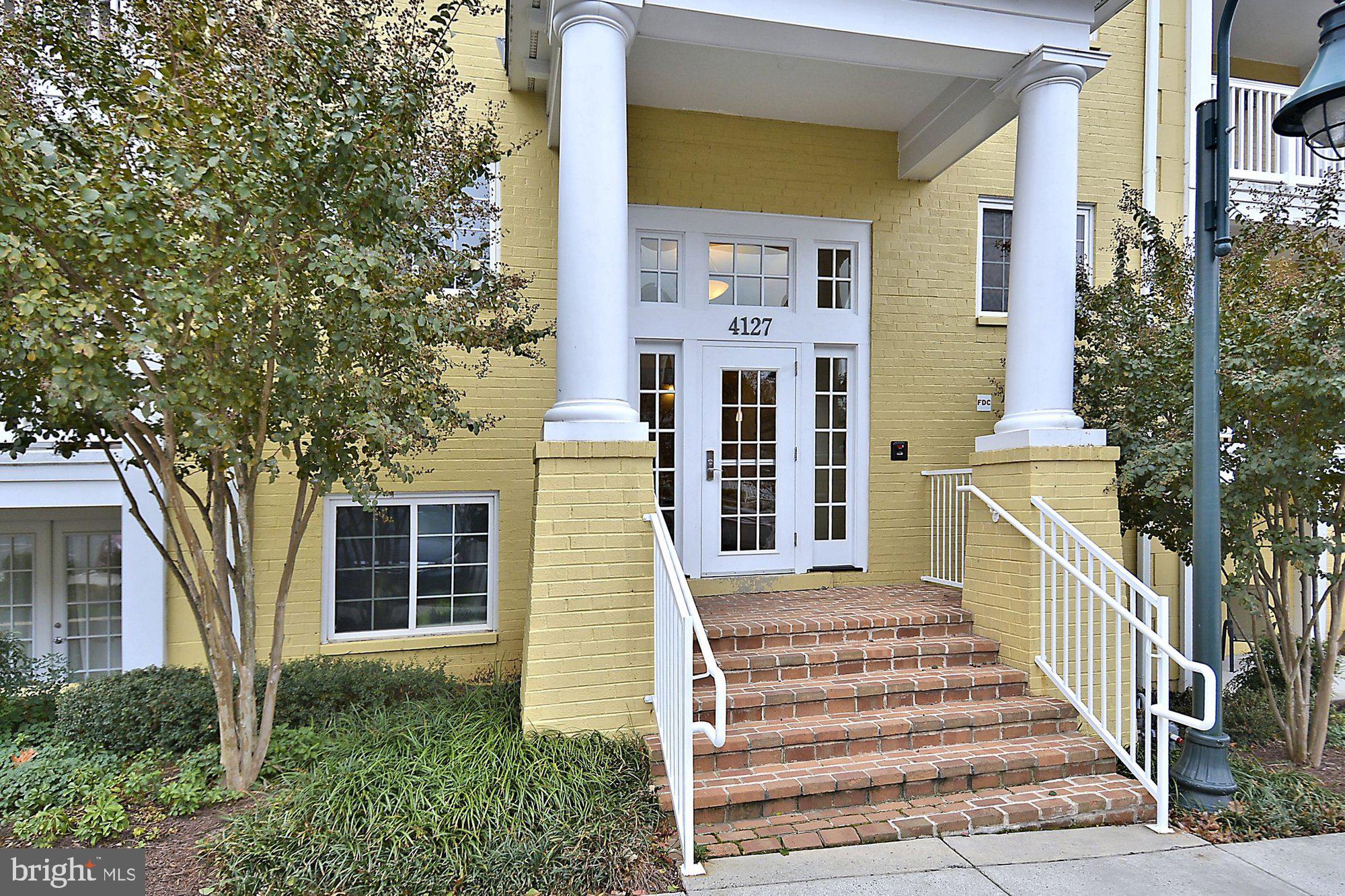 WEST VILLAGE OF SHIRLINGTON - Residential Lease