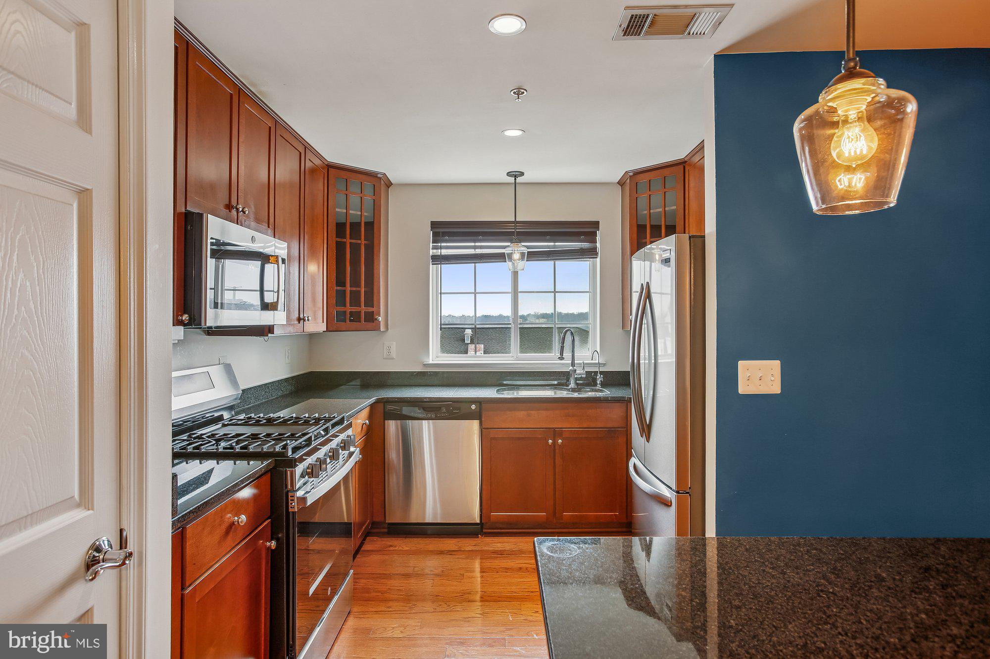 WEST VILLAGE OF SHIRLINGTON - Residential Lease