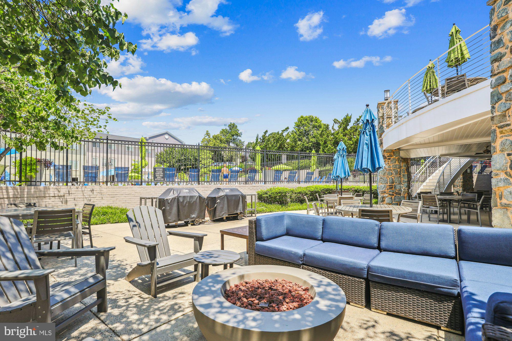 WEST VILLAGE OF SHIRLINGTON - Residential Lease