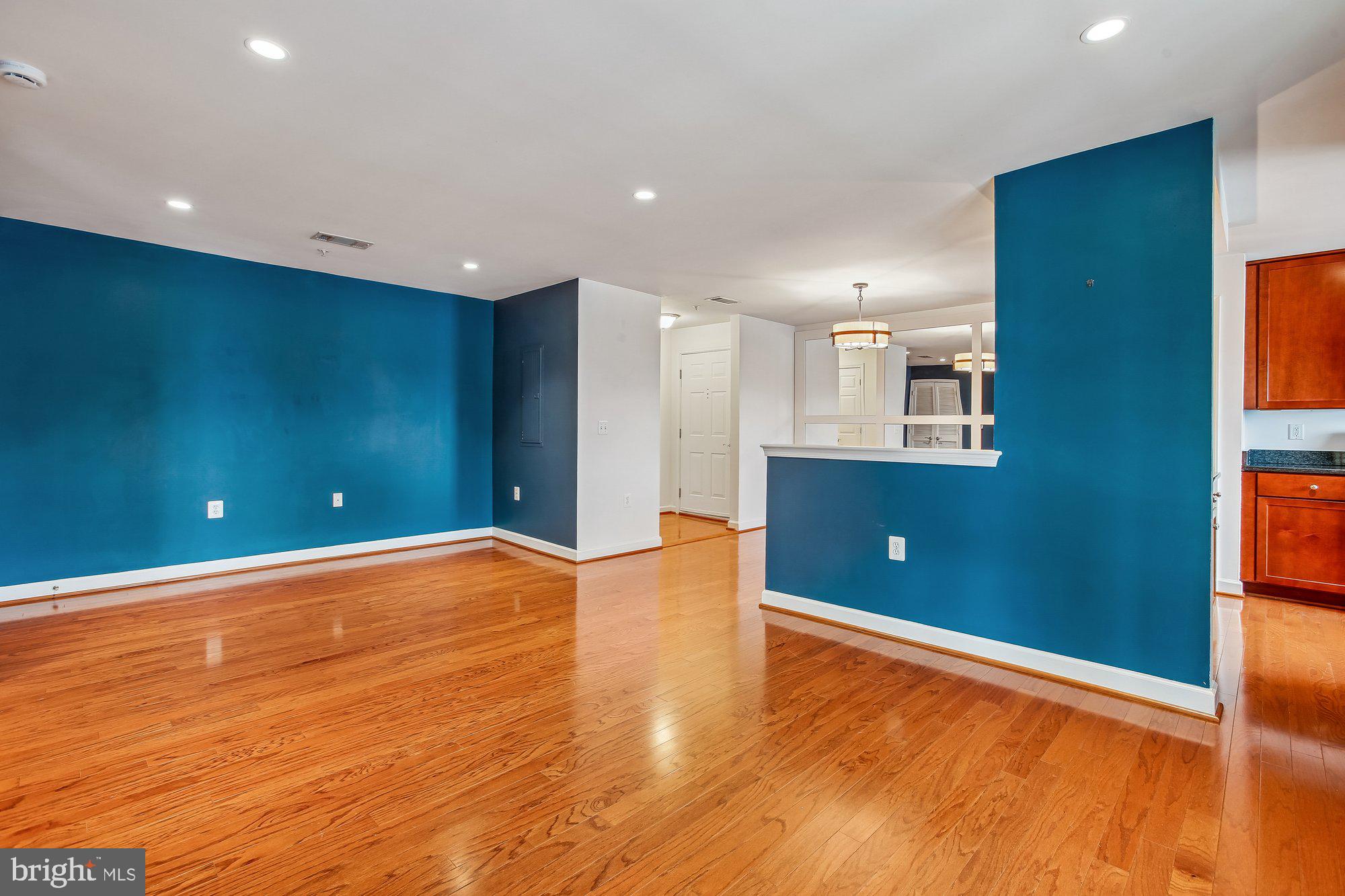 WEST VILLAGE OF SHIRLINGTON - Residential Lease