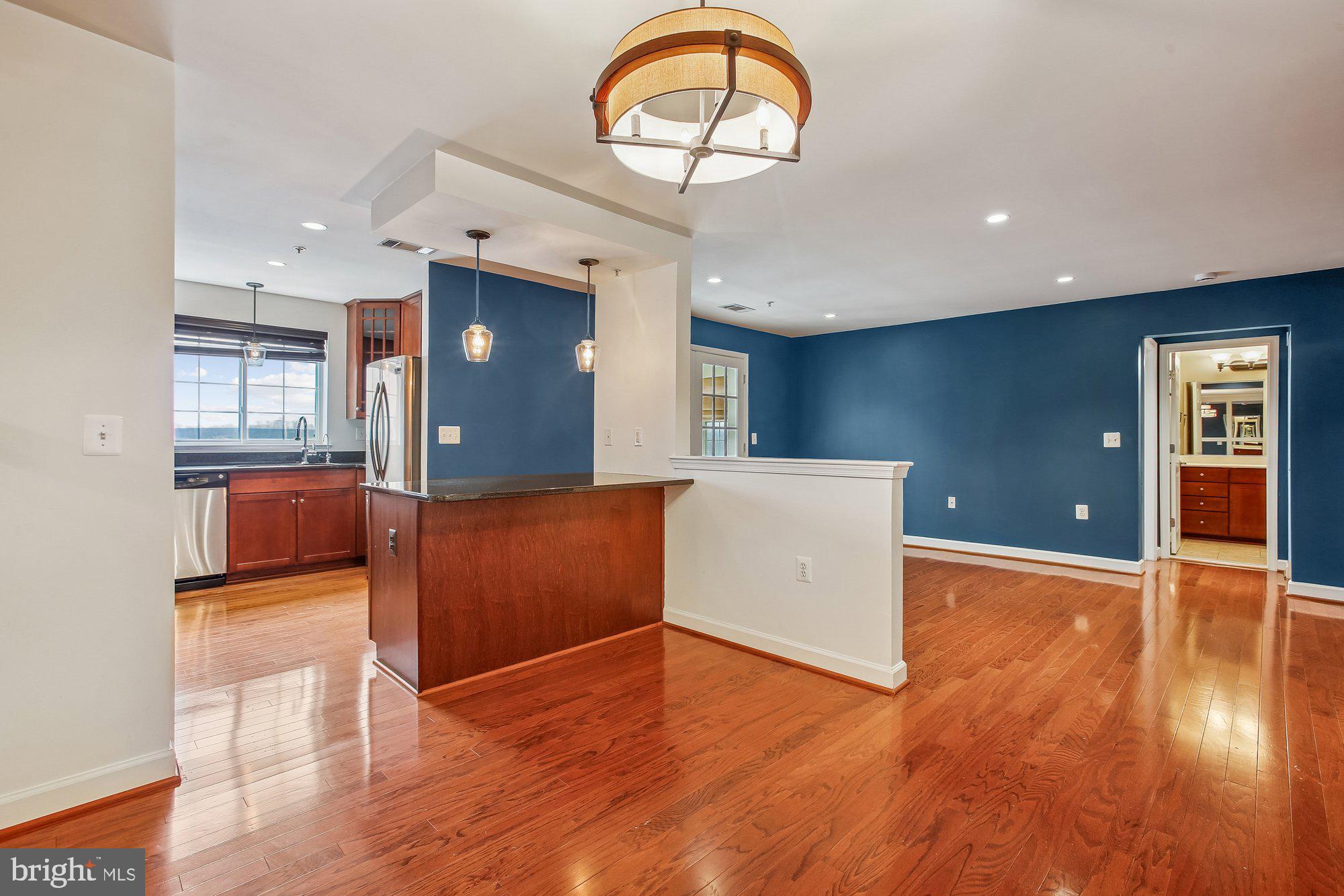 WEST VILLAGE OF SHIRLINGTON - Residential Lease