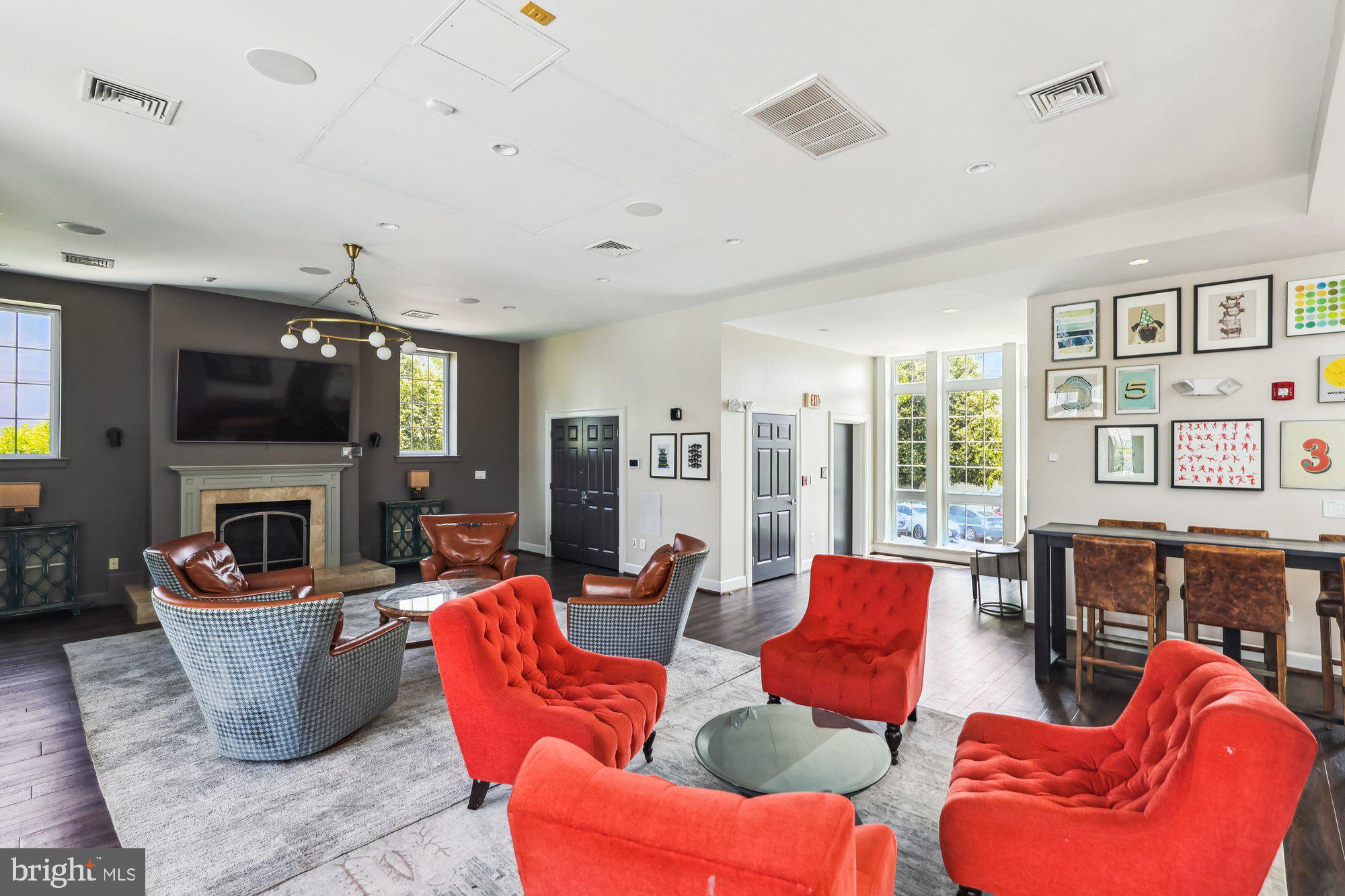 WEST VILLAGE OF SHIRLINGTON - Residential Lease