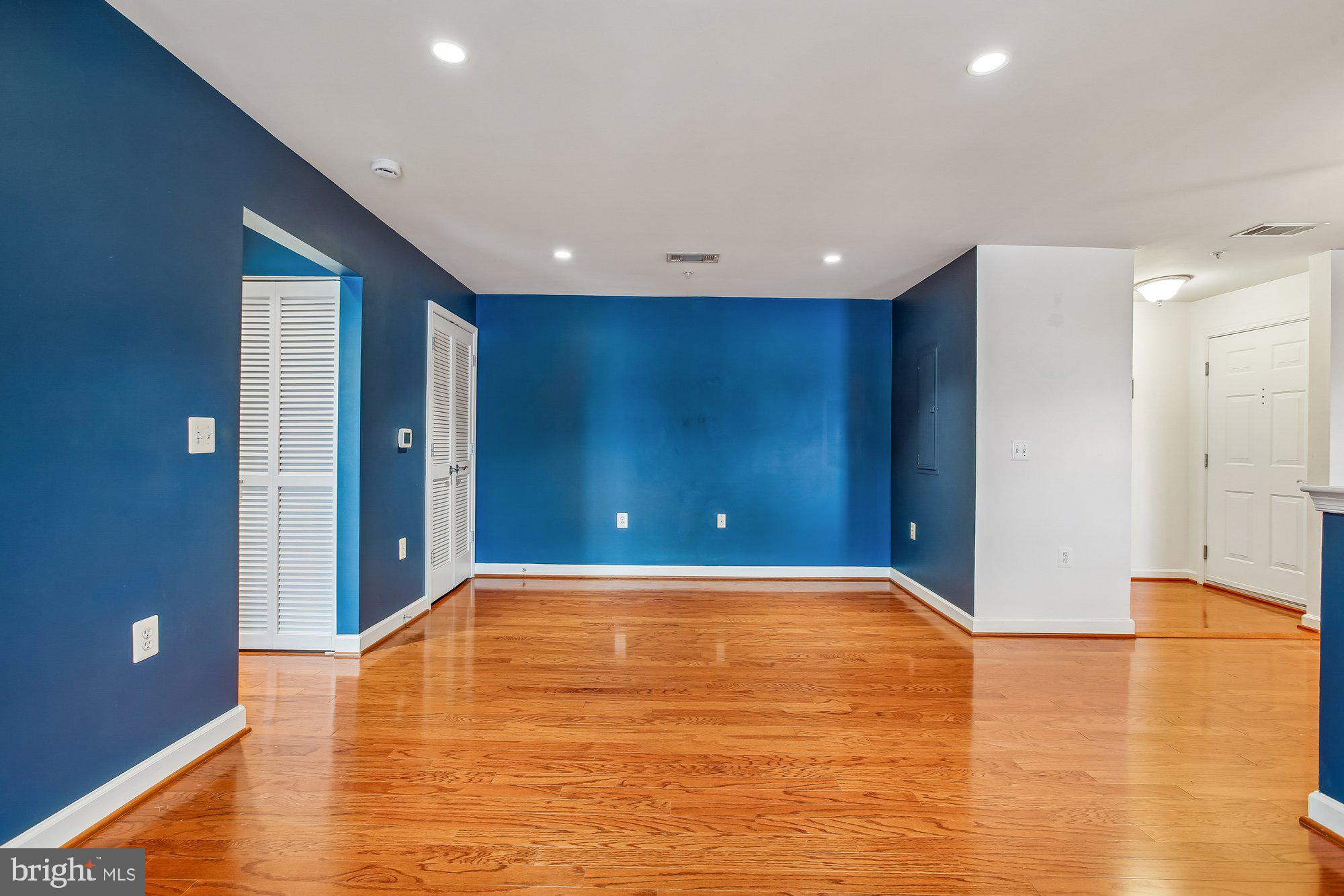 WEST VILLAGE OF SHIRLINGTON - Residential Lease