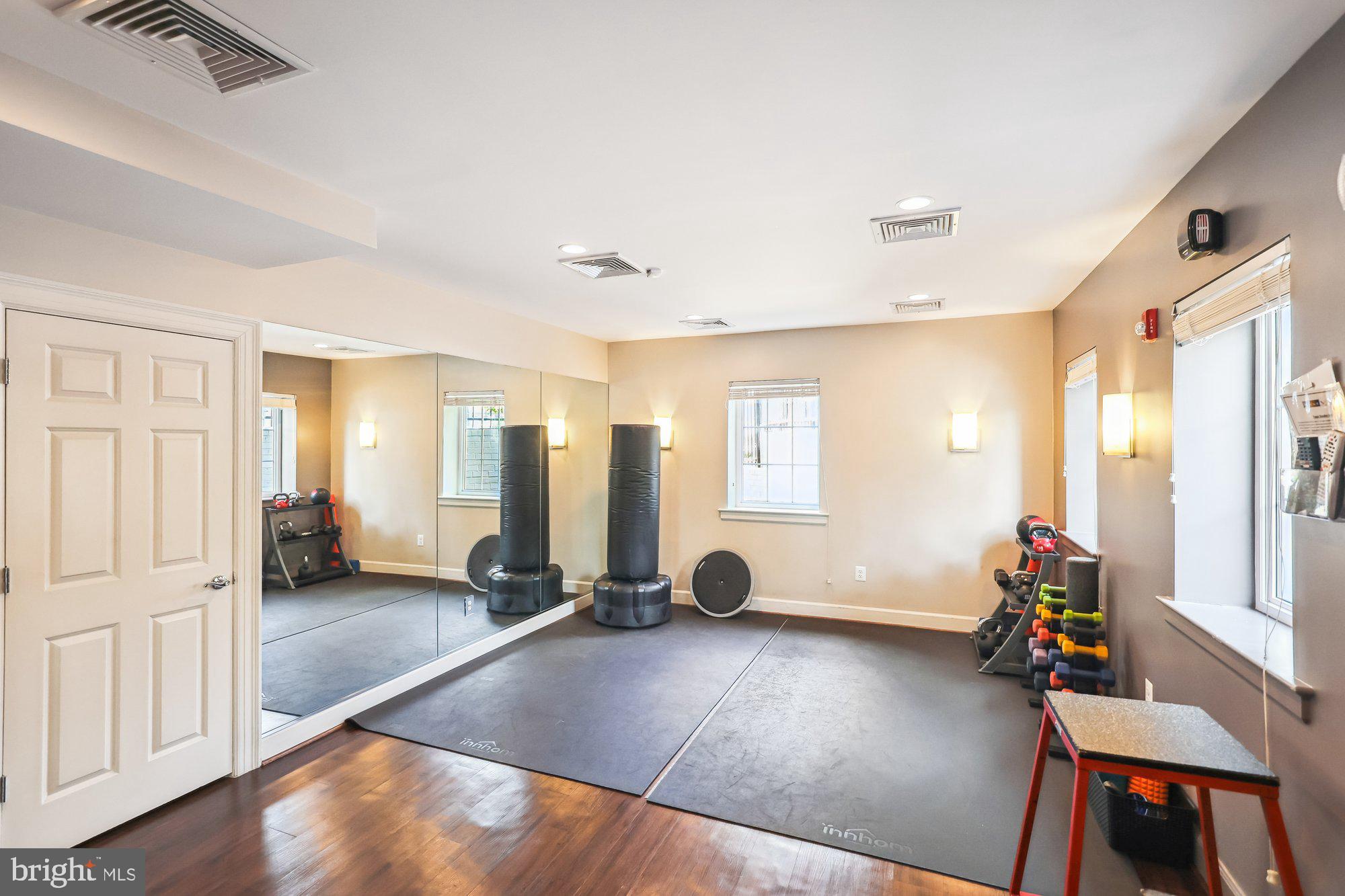 WEST VILLAGE OF SHIRLINGTON - Residential Lease