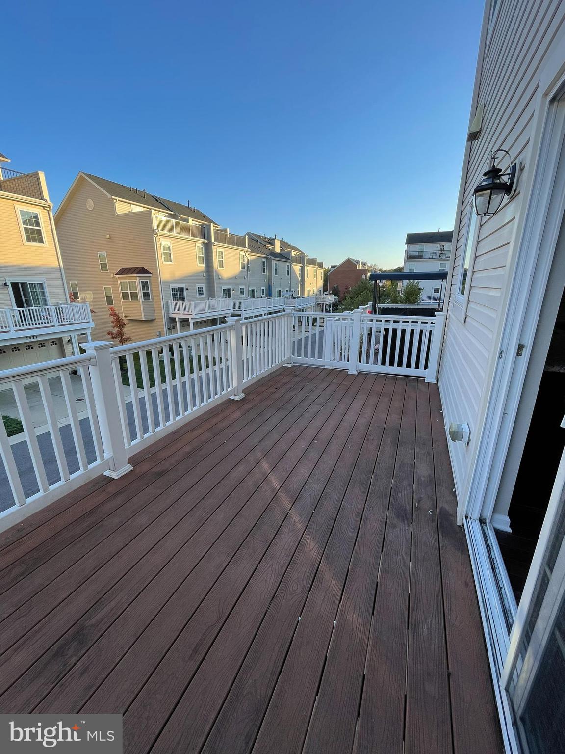 OXFORD SQUARE - Residential Lease