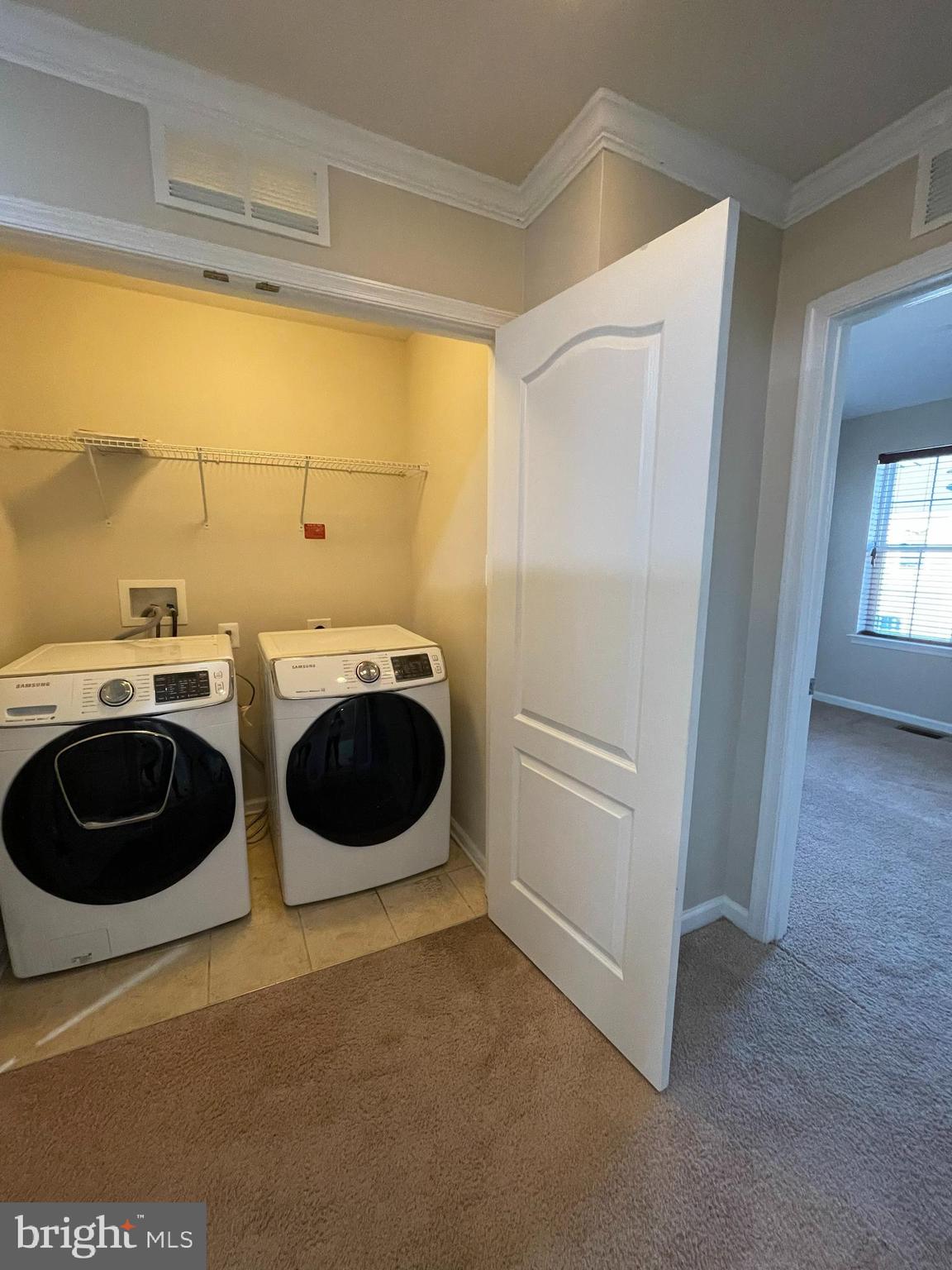 OXFORD SQUARE - Residential Lease