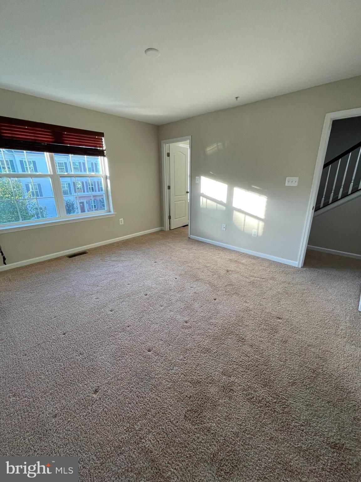 OXFORD SQUARE - Residential Lease