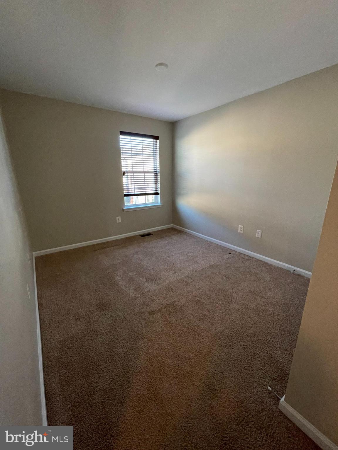 OXFORD SQUARE - Residential Lease