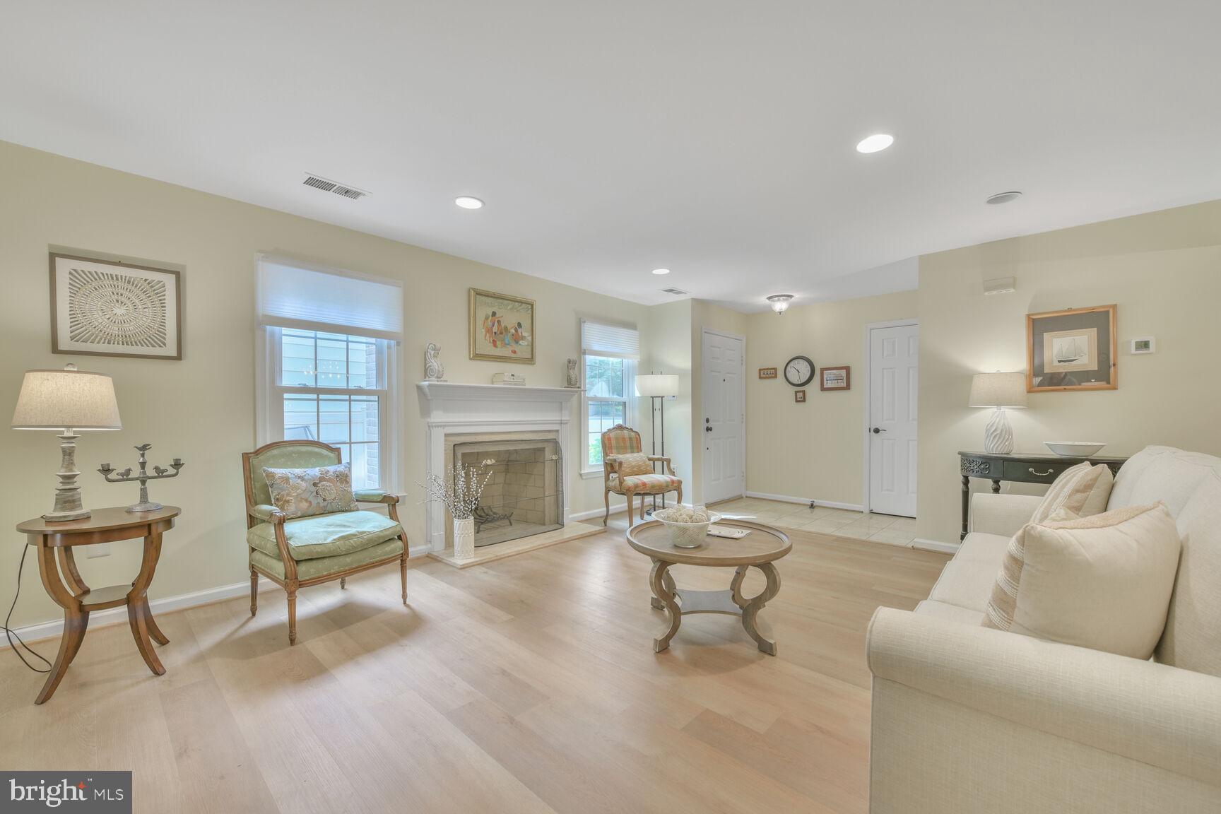 5810 LINDEN SQUARE COURT
