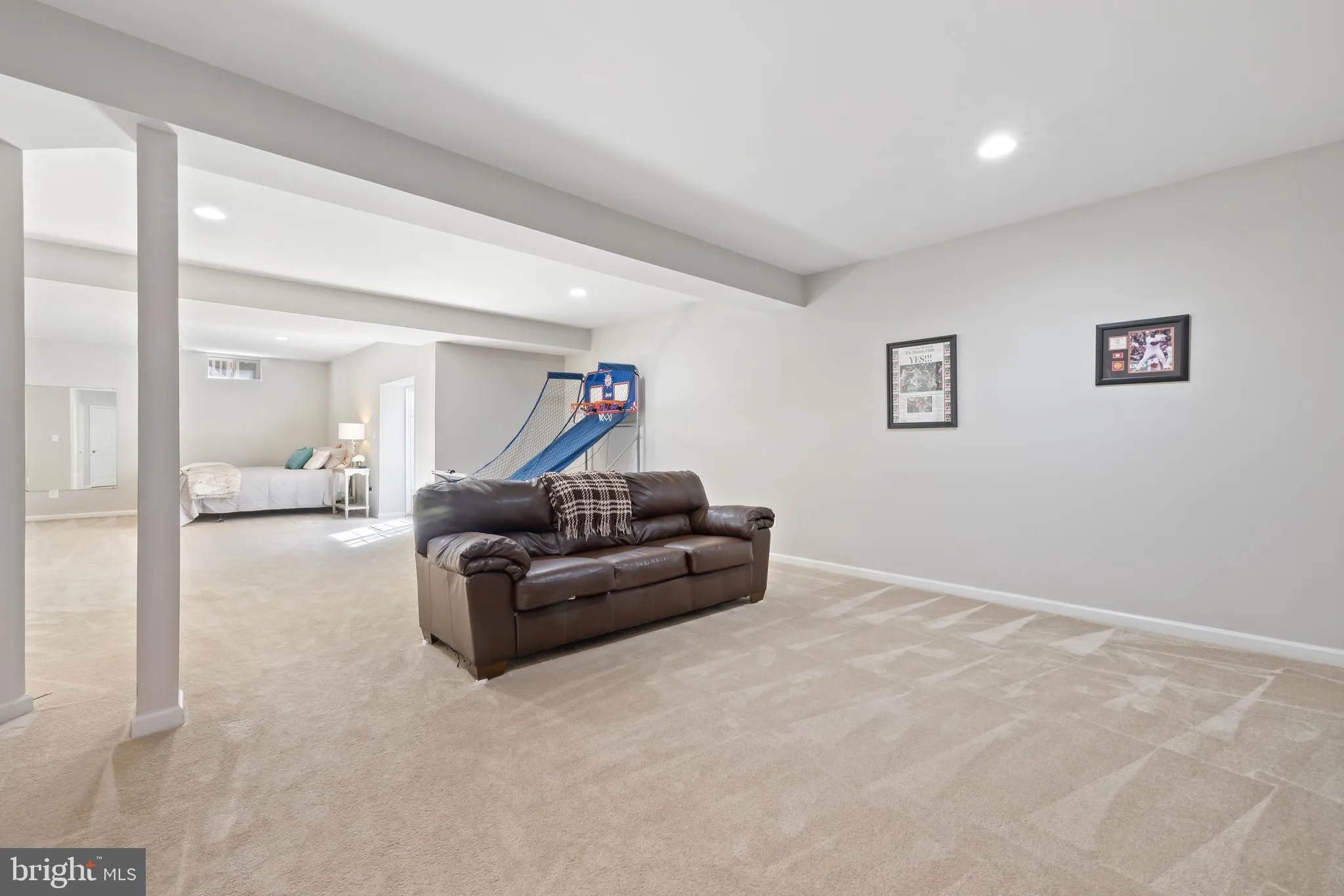 Gainesville, Virginia 20155, United States, 4 Bedrooms Bedrooms, ,4 BathroomsBathrooms,Residential,Contingent,136167