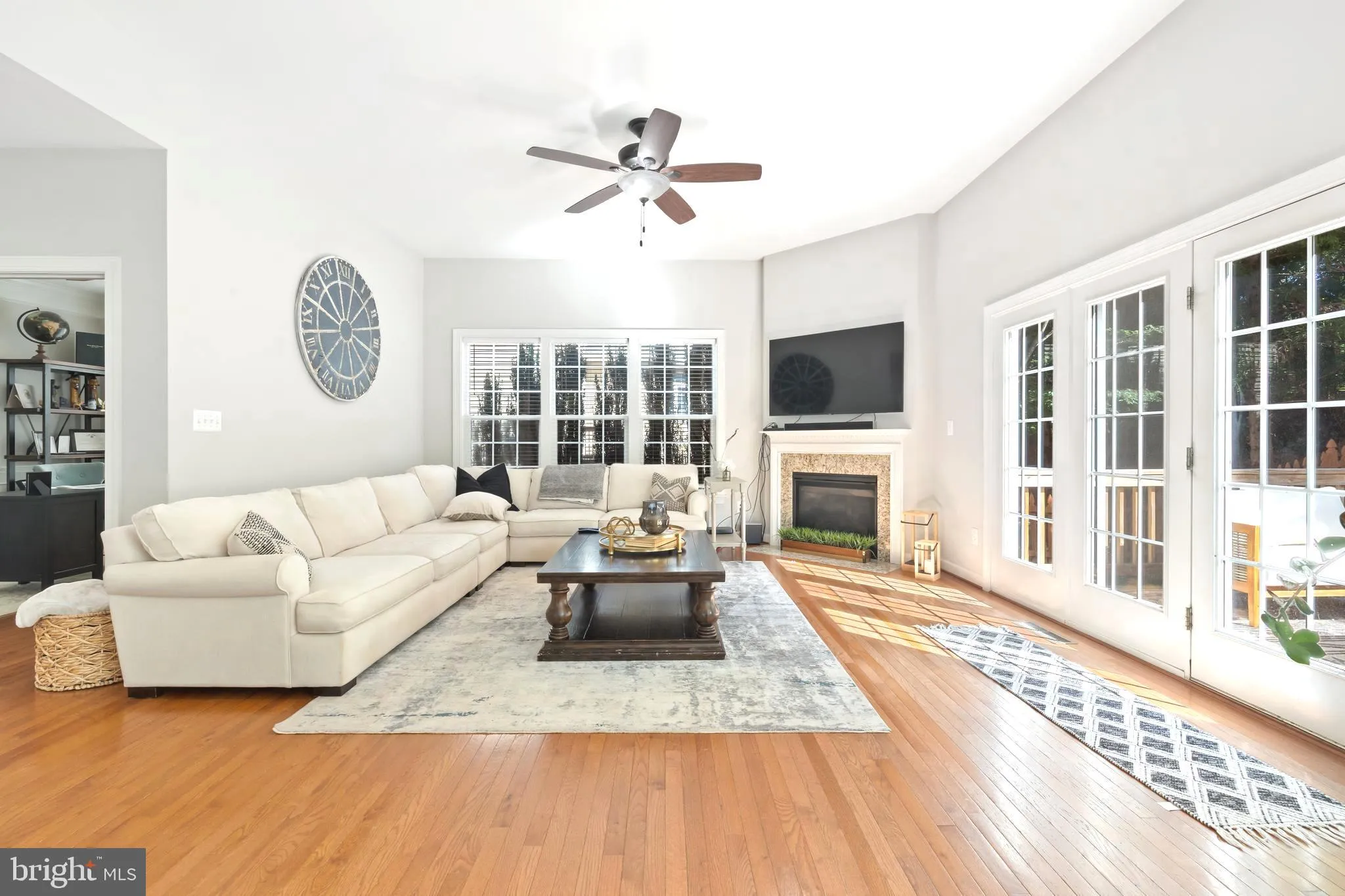 Gainesville, Virginia 20155, United States, 4 Bedrooms Bedrooms, ,4 BathroomsBathrooms,Residential,Contingent,136167