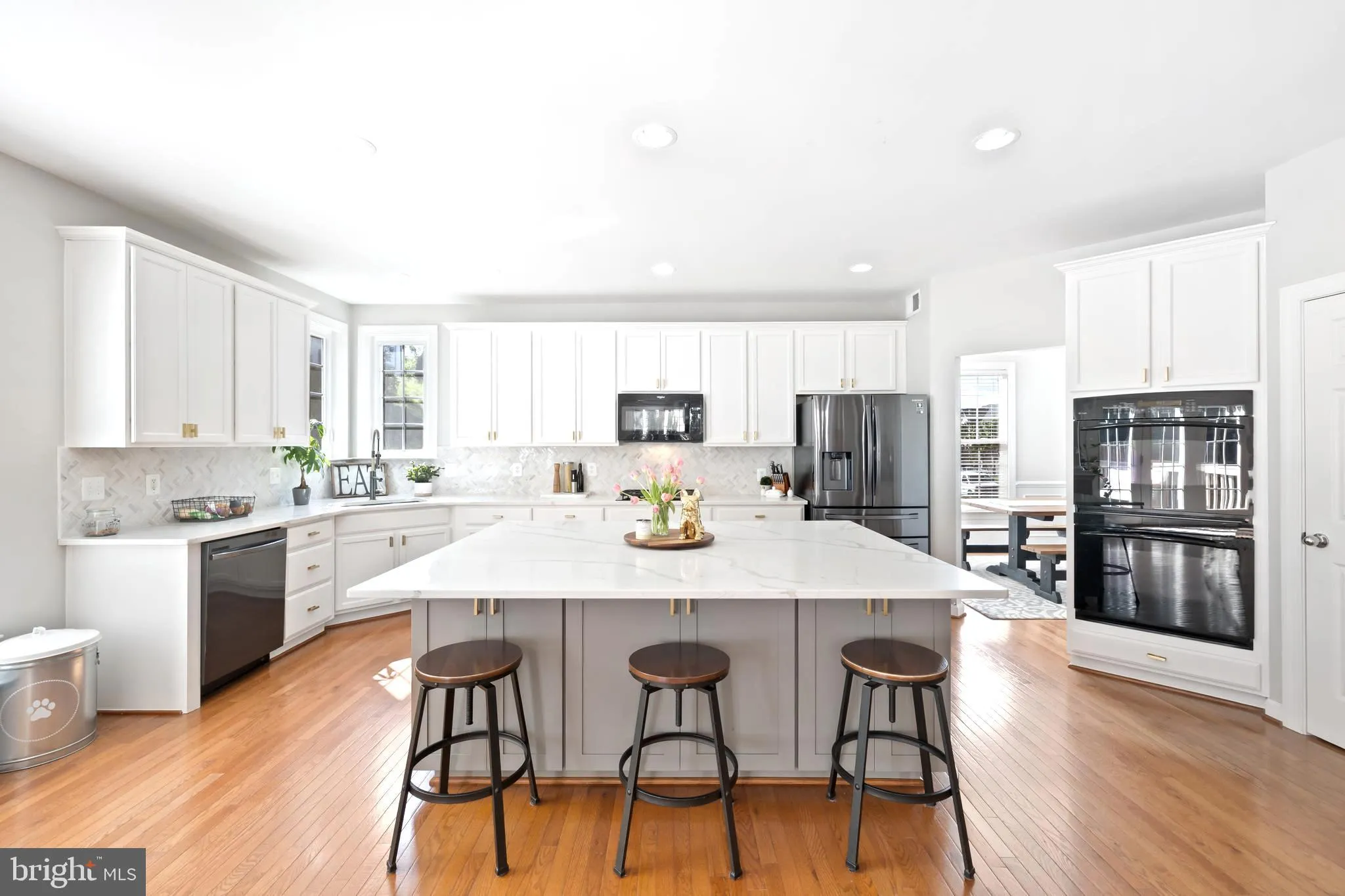 Gainesville, Virginia 20155, United States, 4 Bedrooms Bedrooms, ,4 BathroomsBathrooms,Residential,Contingent,136167