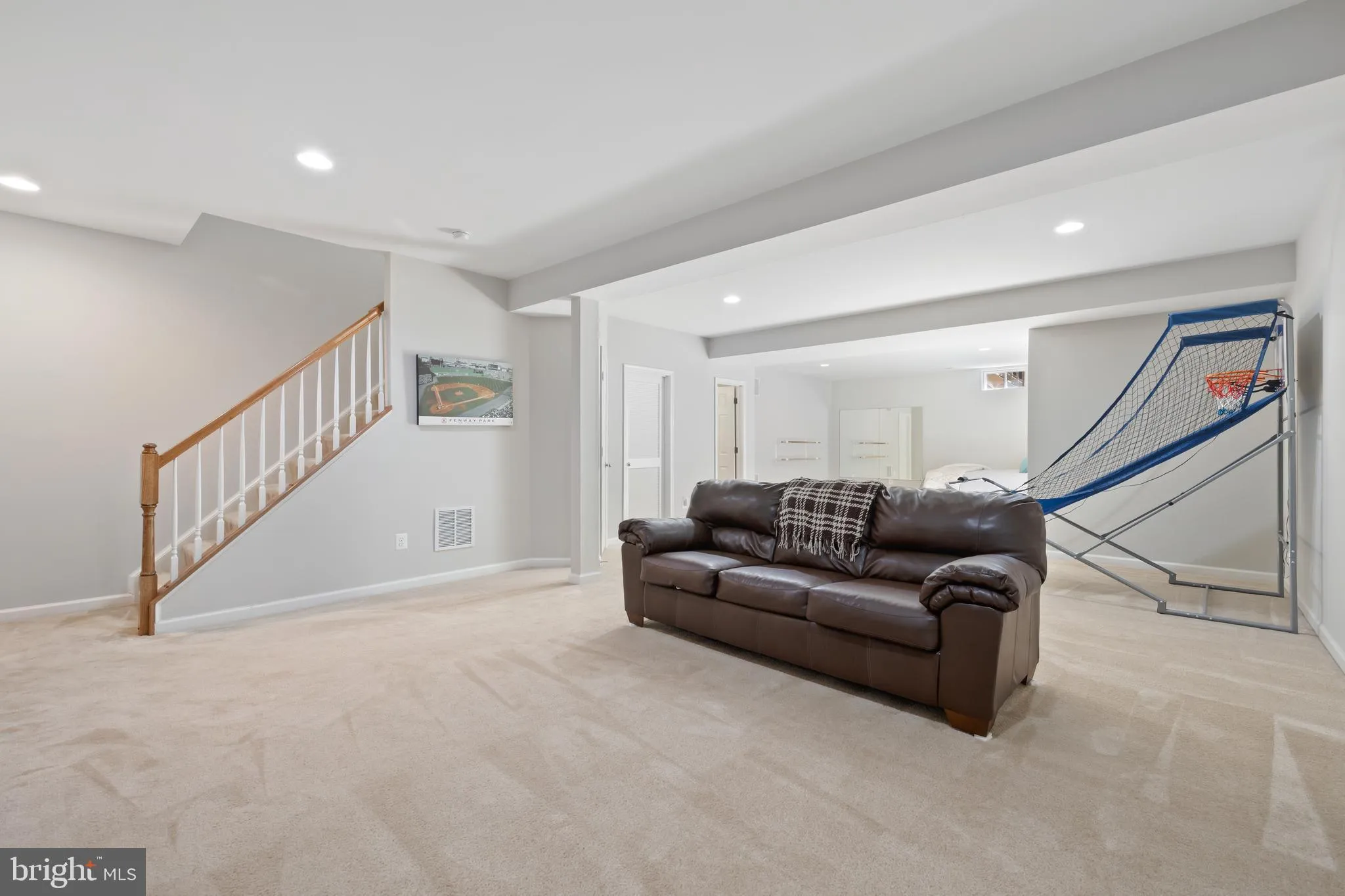 Gainesville, Virginia 20155, United States, 4 Bedrooms Bedrooms, ,4 BathroomsBathrooms,Residential,Contingent,136167