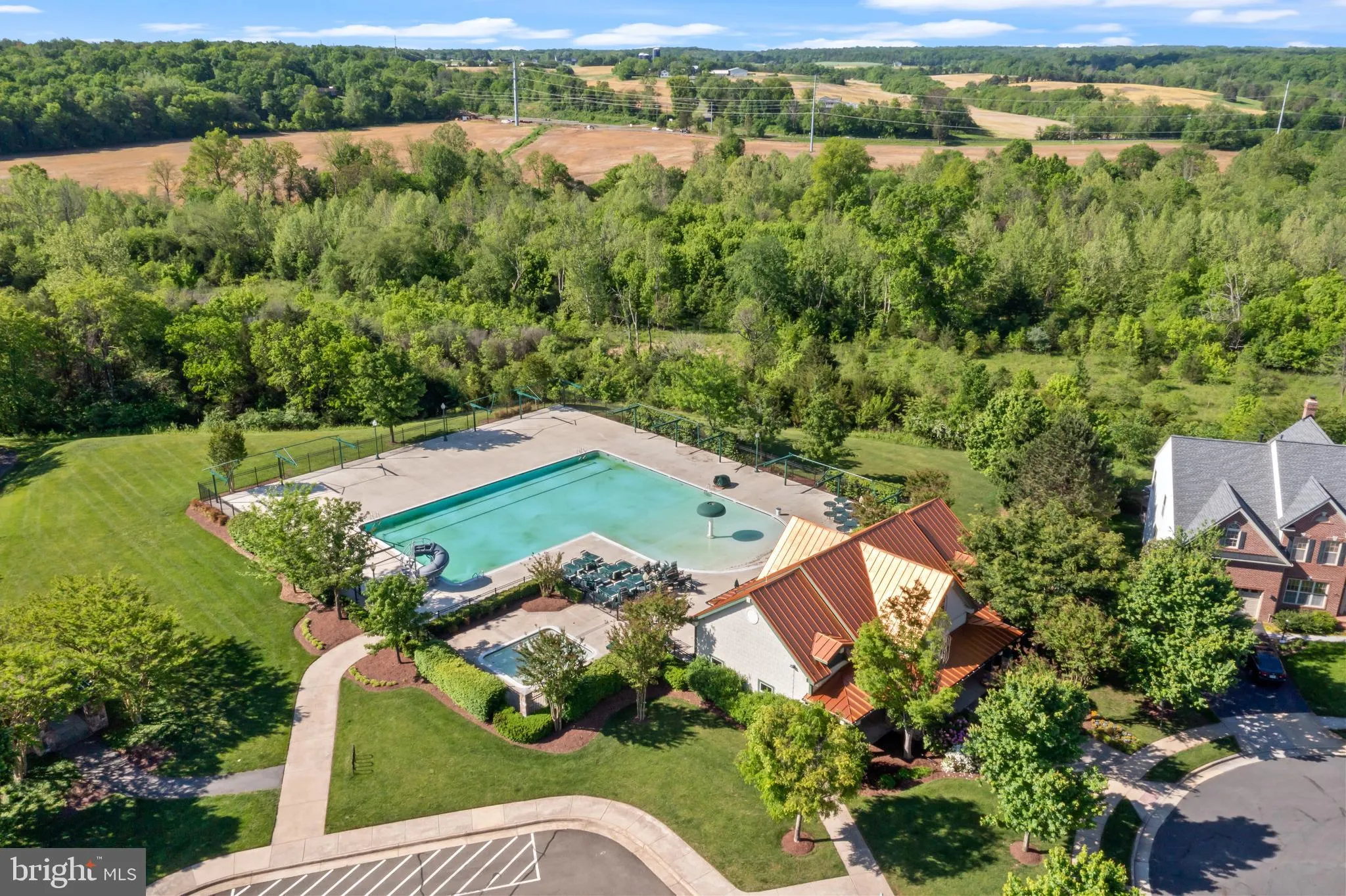 Gainesville, Virginia 20155, United States, 4 Bedrooms Bedrooms, ,4 BathroomsBathrooms,Residential,Contingent,136167