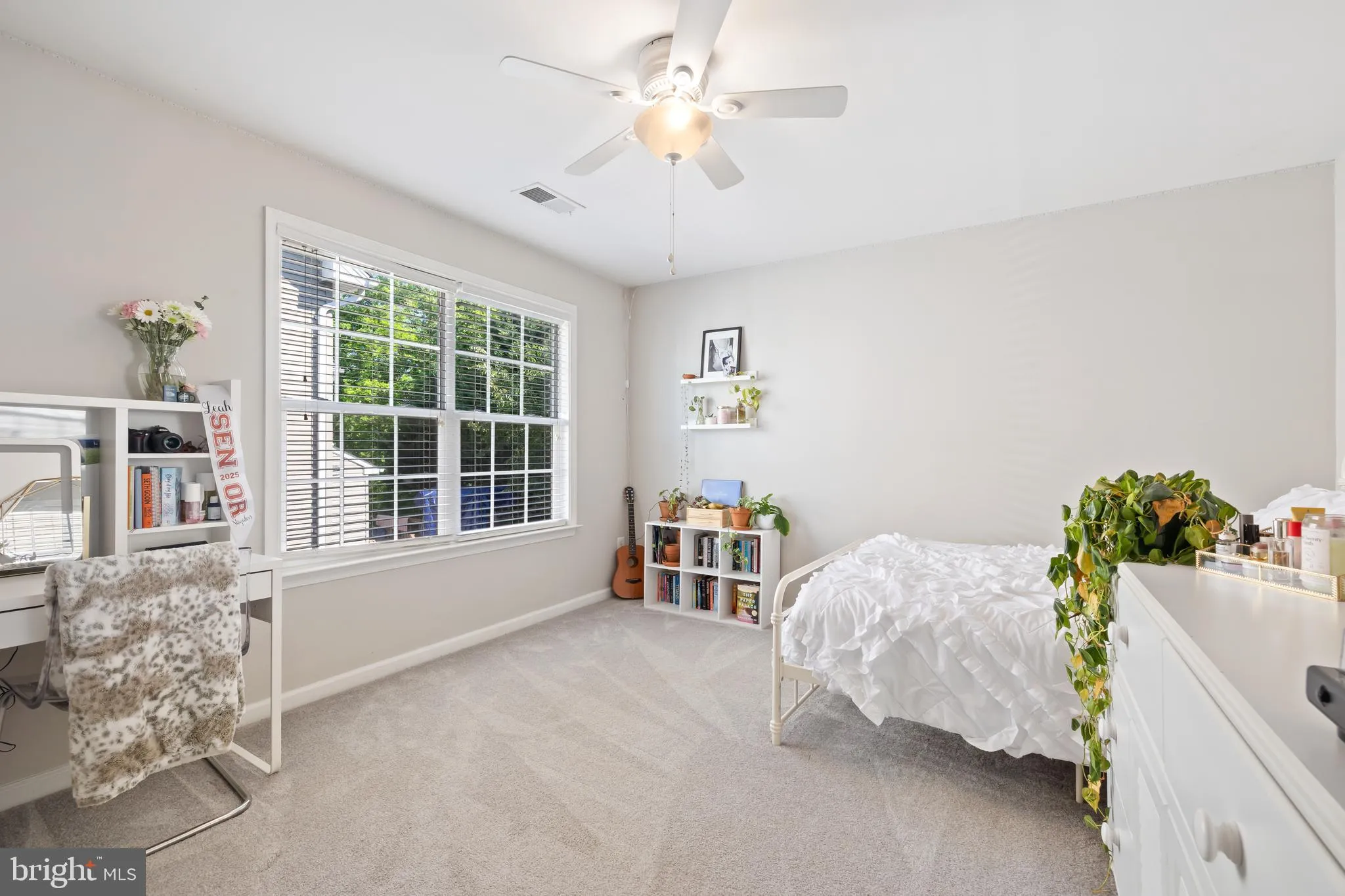 Gainesville, Virginia 20155, United States, 4 Bedrooms Bedrooms, ,4 BathroomsBathrooms,Residential,Contingent,136167